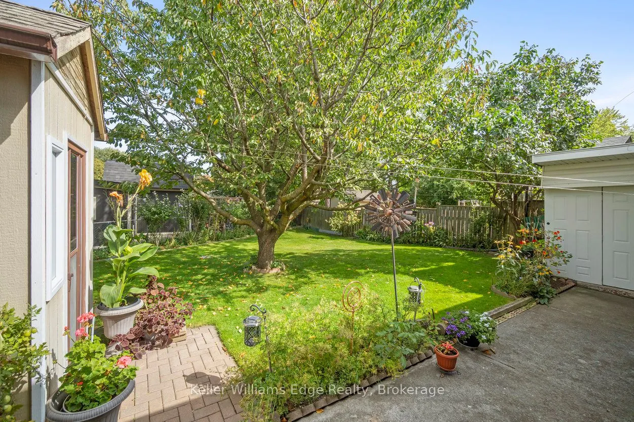 11 Calumet Crescent