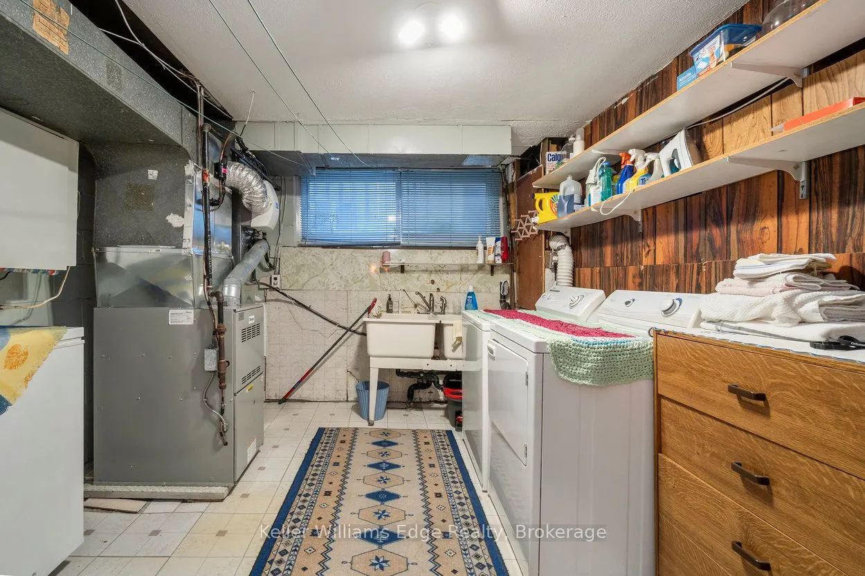 11 Calumet Crescent