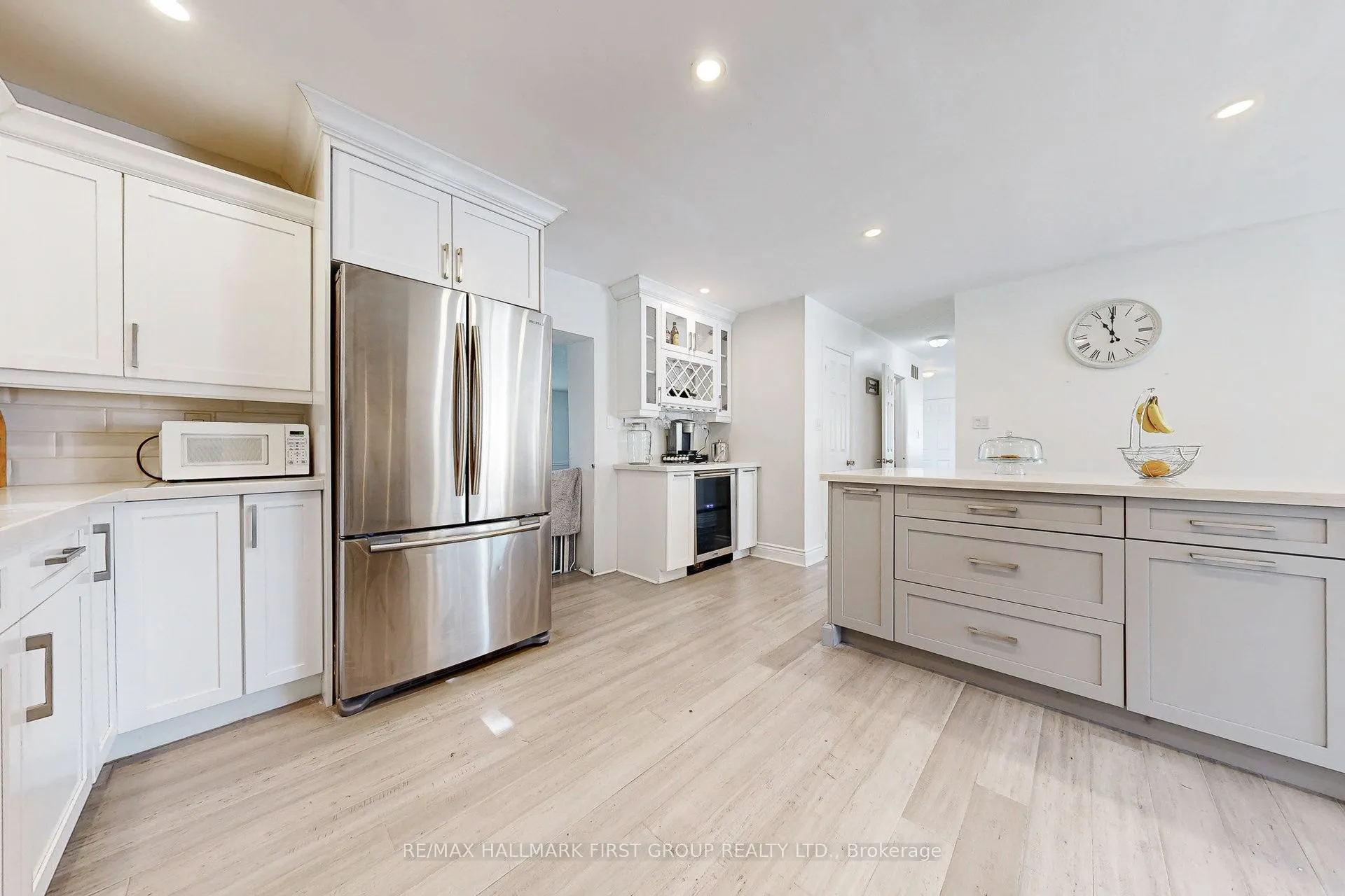 8063 King Street