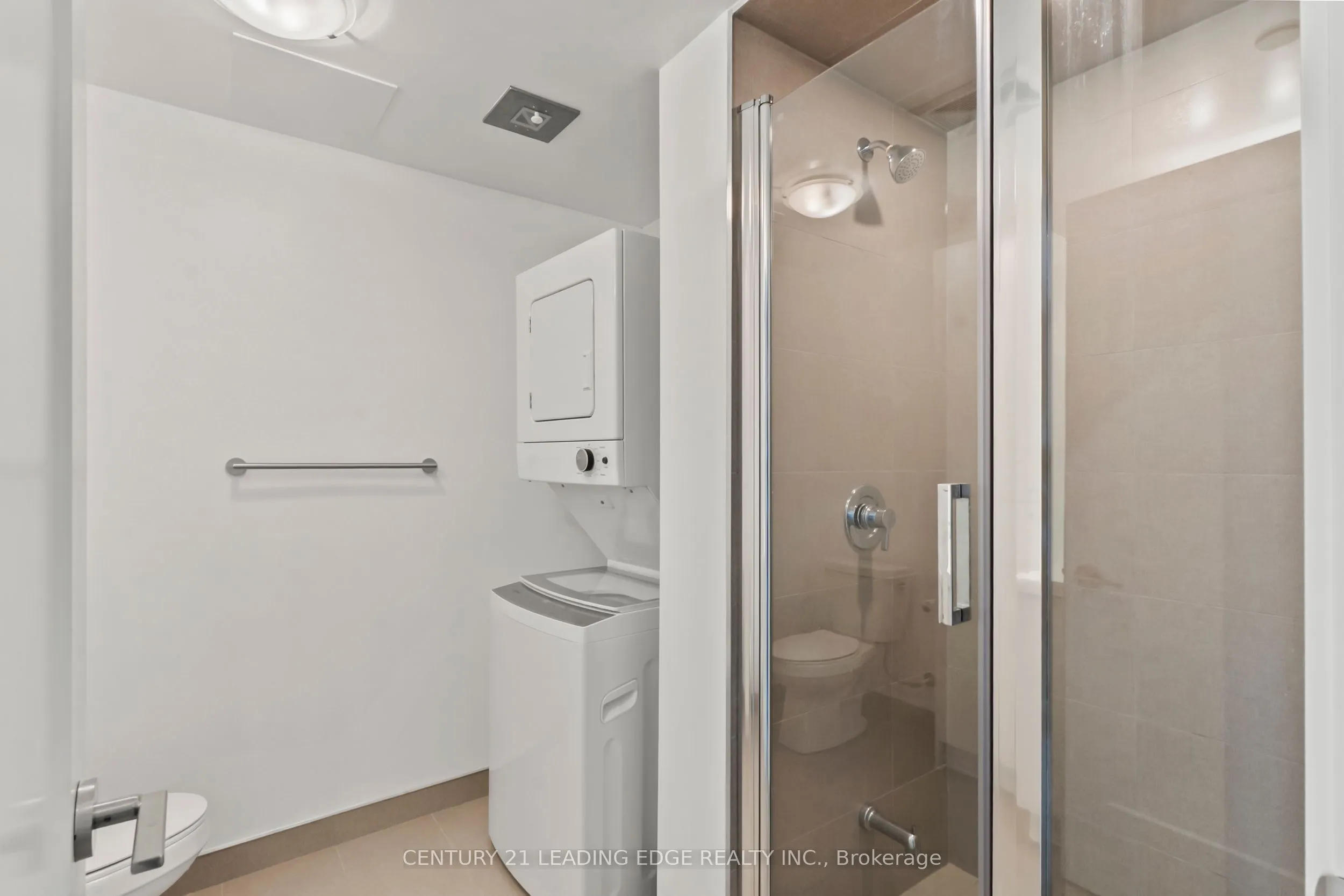 2550 Simcoe Street N, #1903