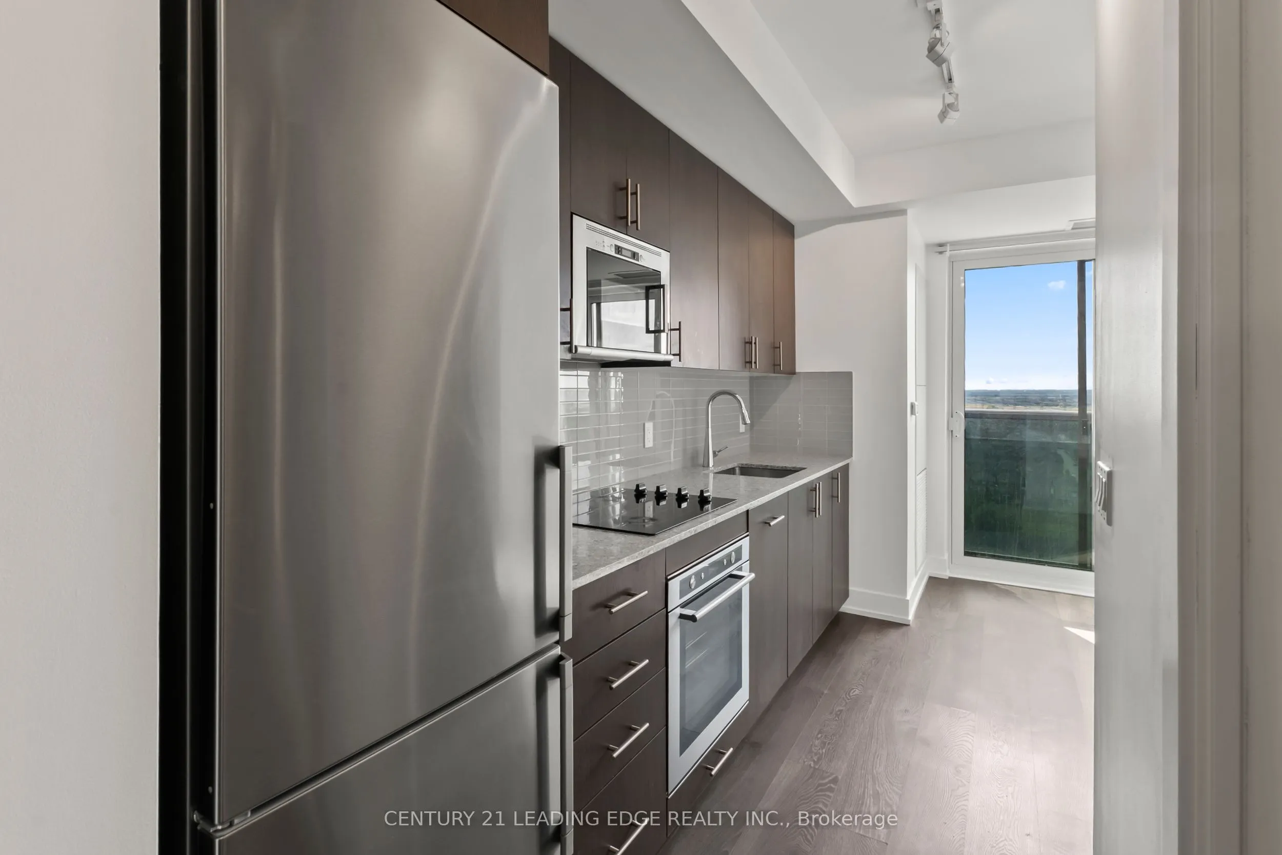 2550 Simcoe Street N, #1903