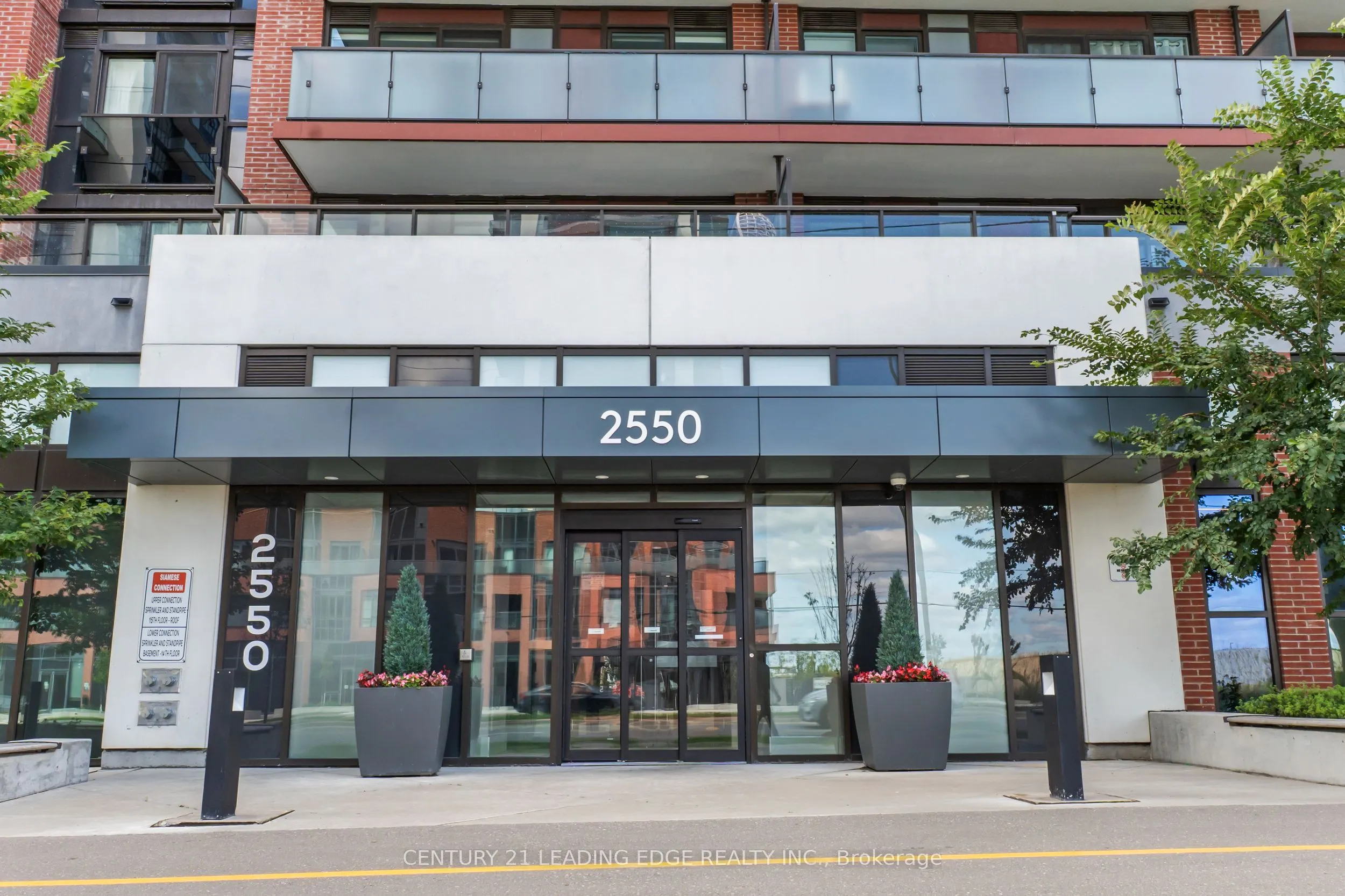 2550 Simcoe Street N, #1903
