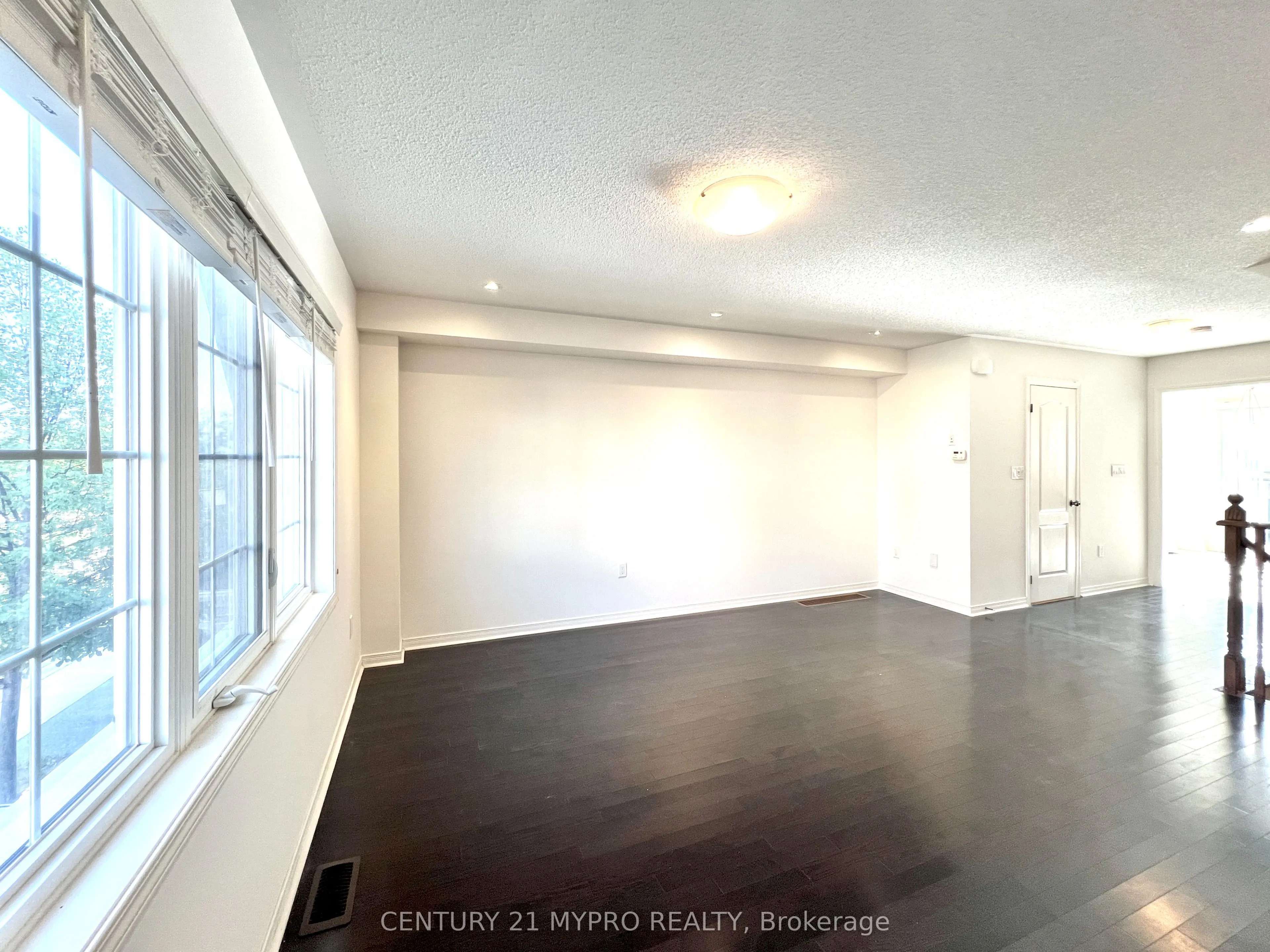 10 Magpie Way