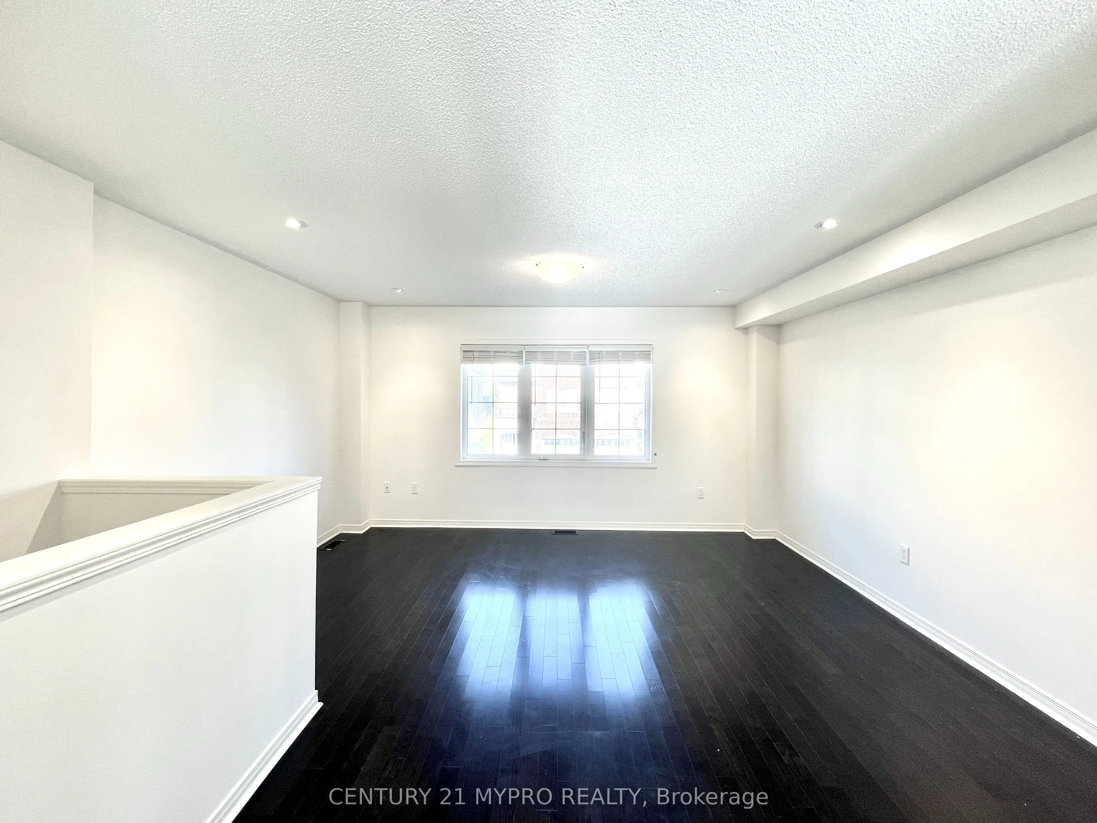 10 Magpie Way
