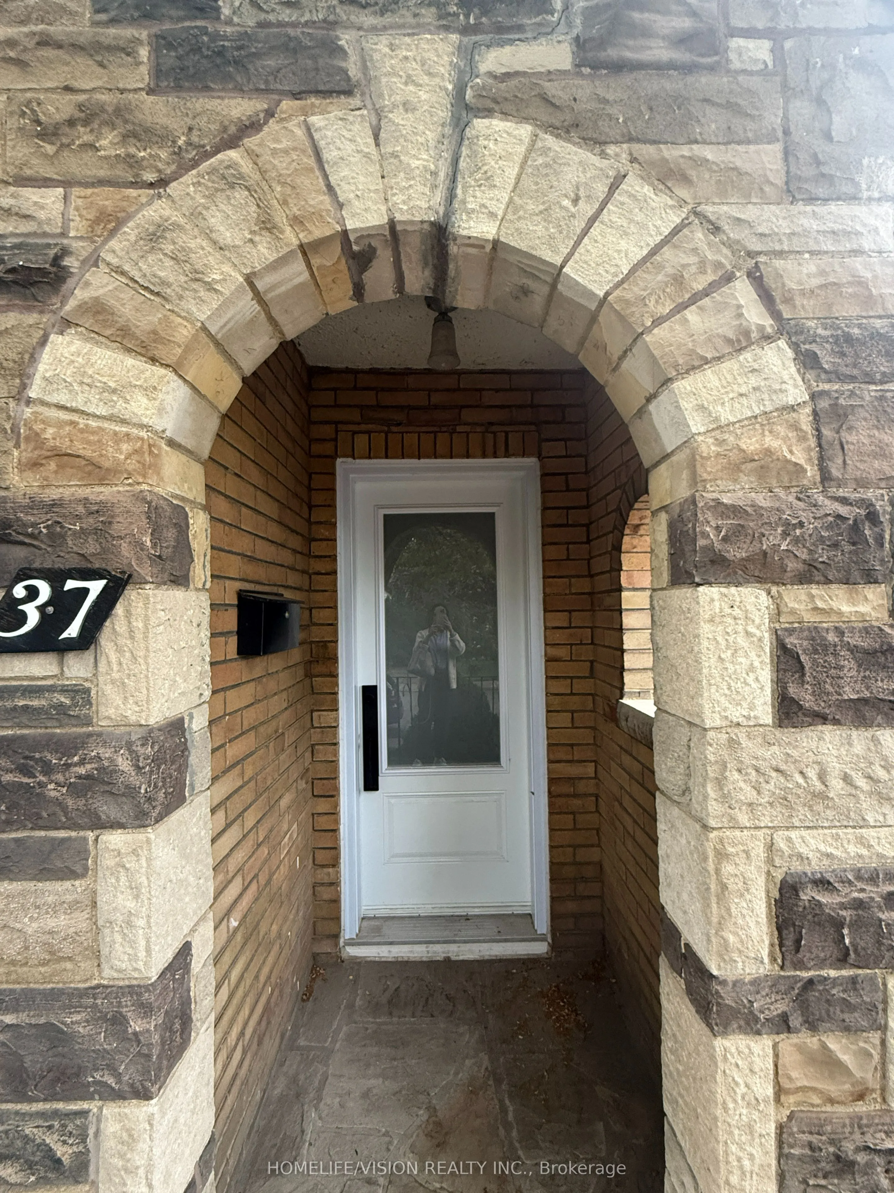 37 Wolverton Avenue