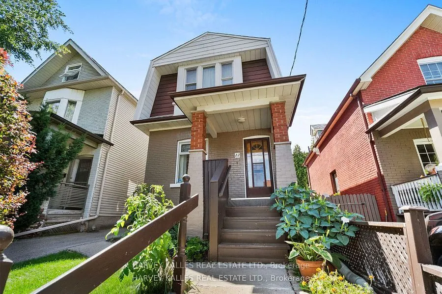 22 Seymour Avenue
