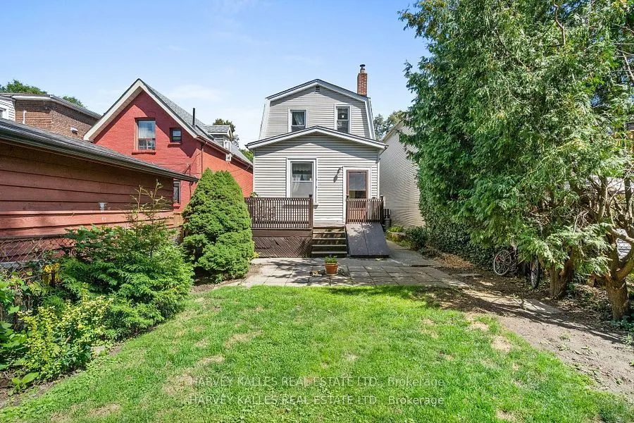 22 Seymour Avenue