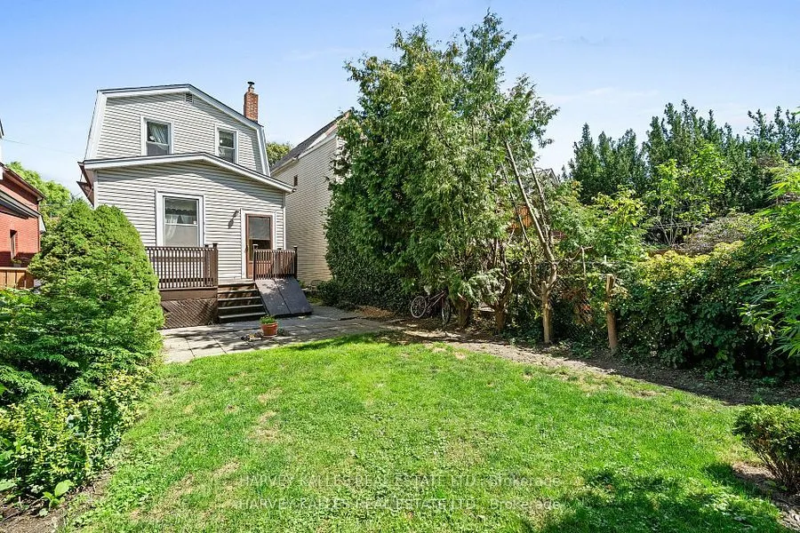 22 Seymour Avenue