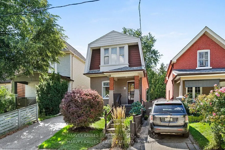 22 Seymour Avenue