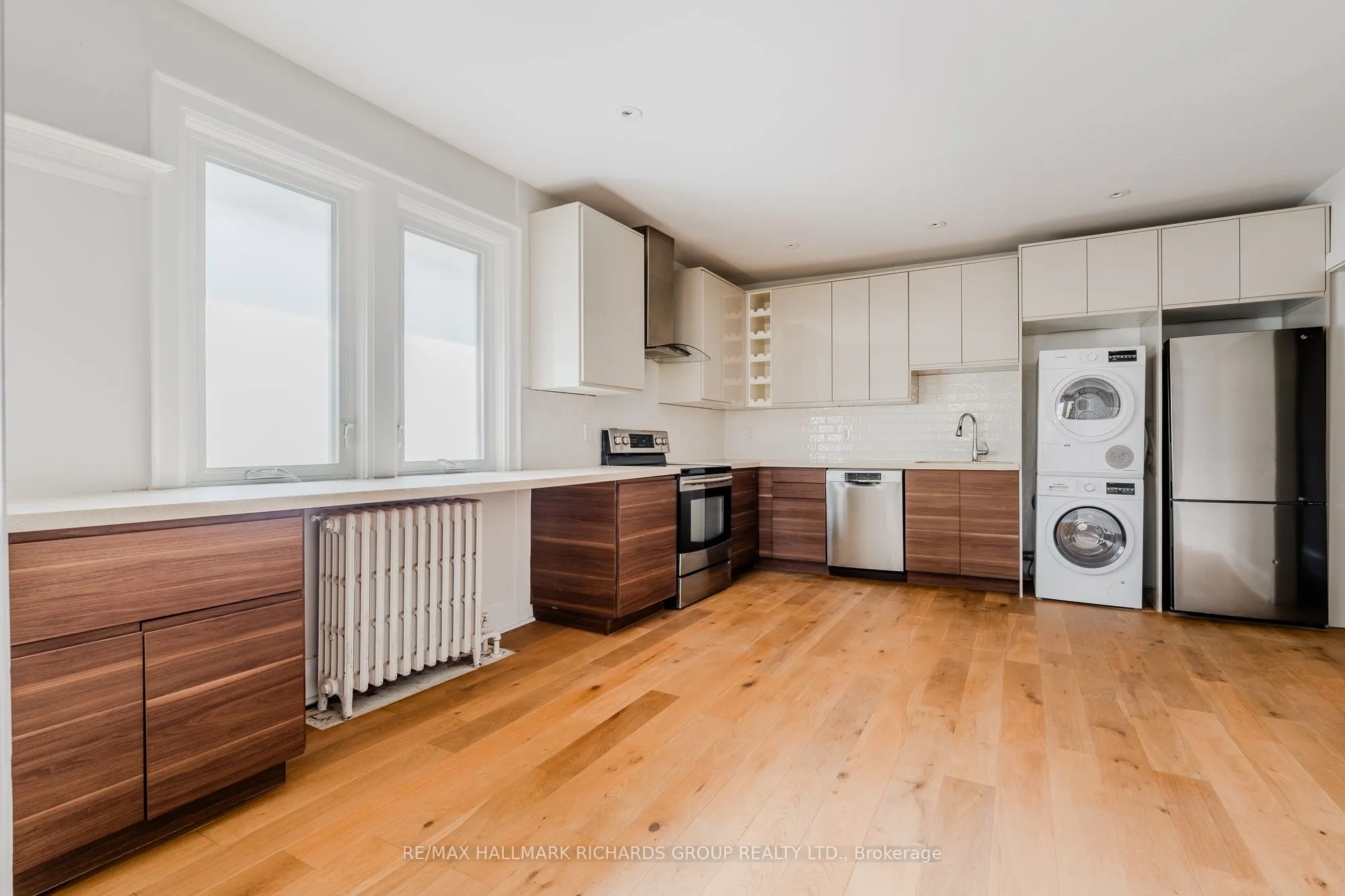 82 Wineva Avenue, #Upper