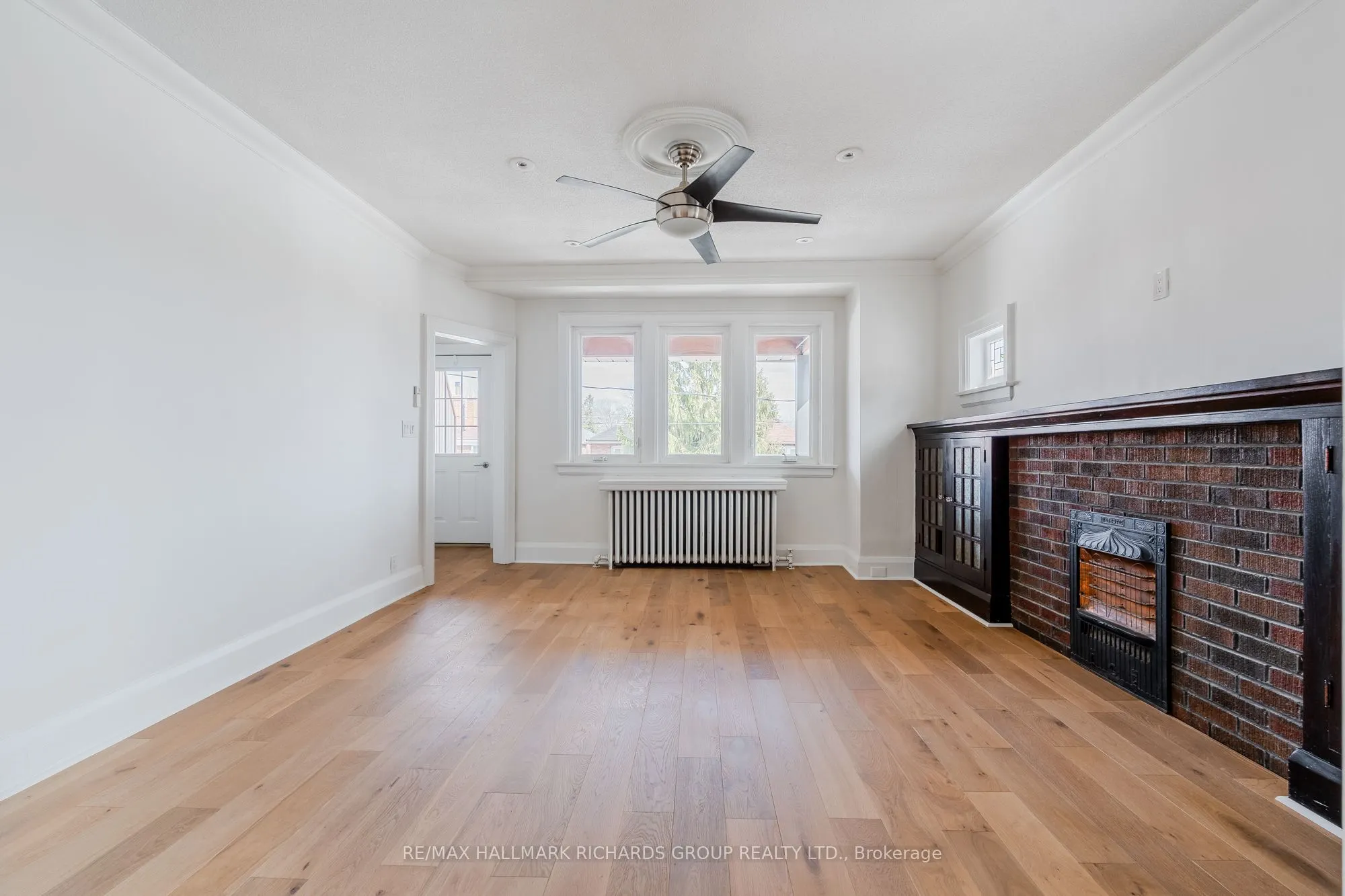 82 Wineva Avenue, #Upper