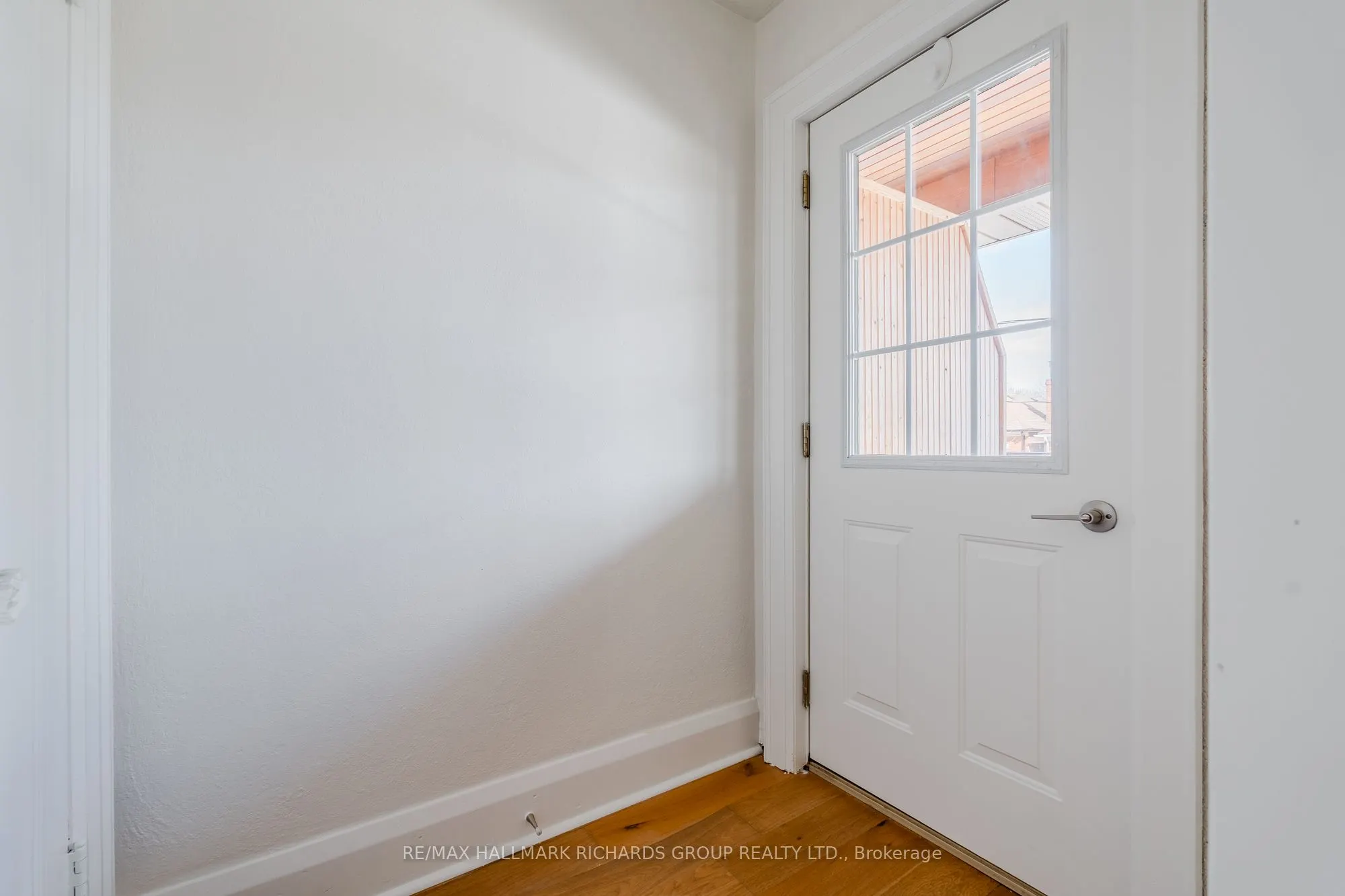 82 Wineva Avenue, #Upper