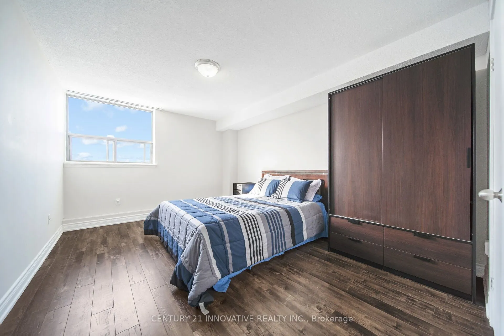 100 Wingarden Court, #913