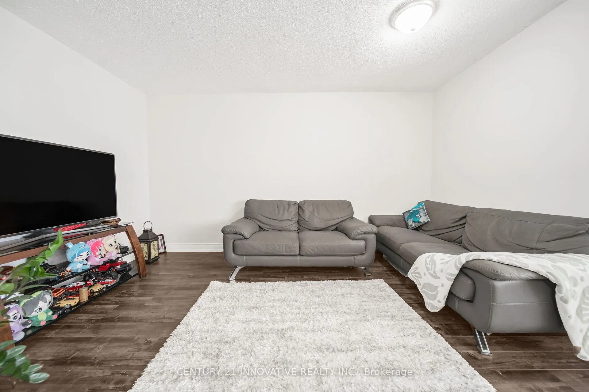 100 Wingarden Court, #913