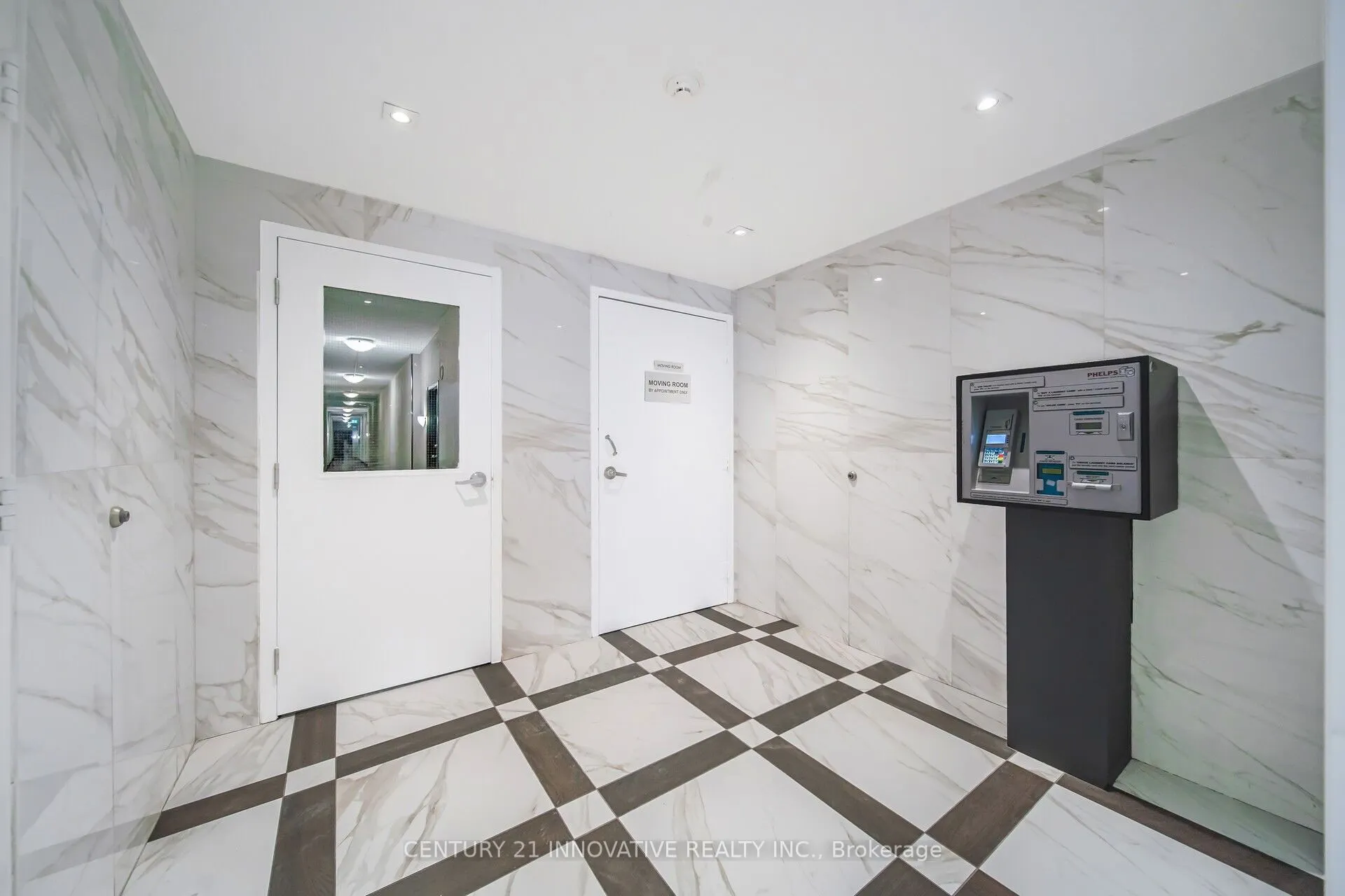 100 Wingarden Court, #913
