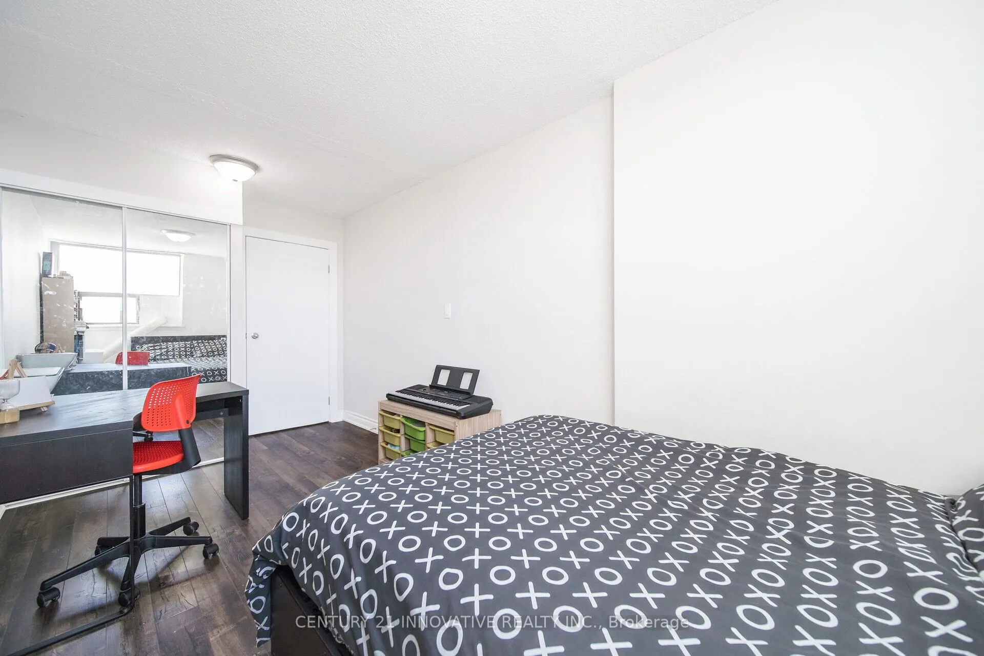 100 Wingarden Court, #913