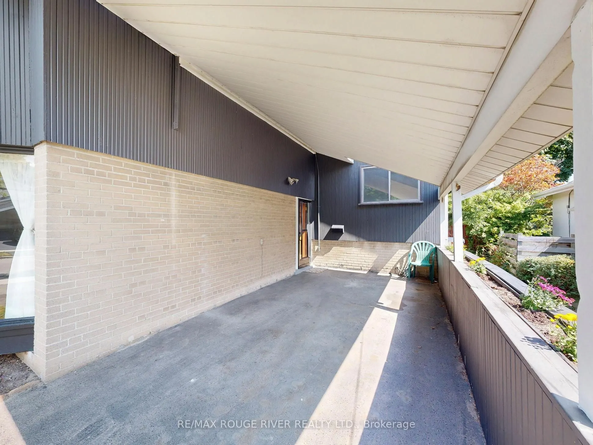 101 Oakley Boulevard