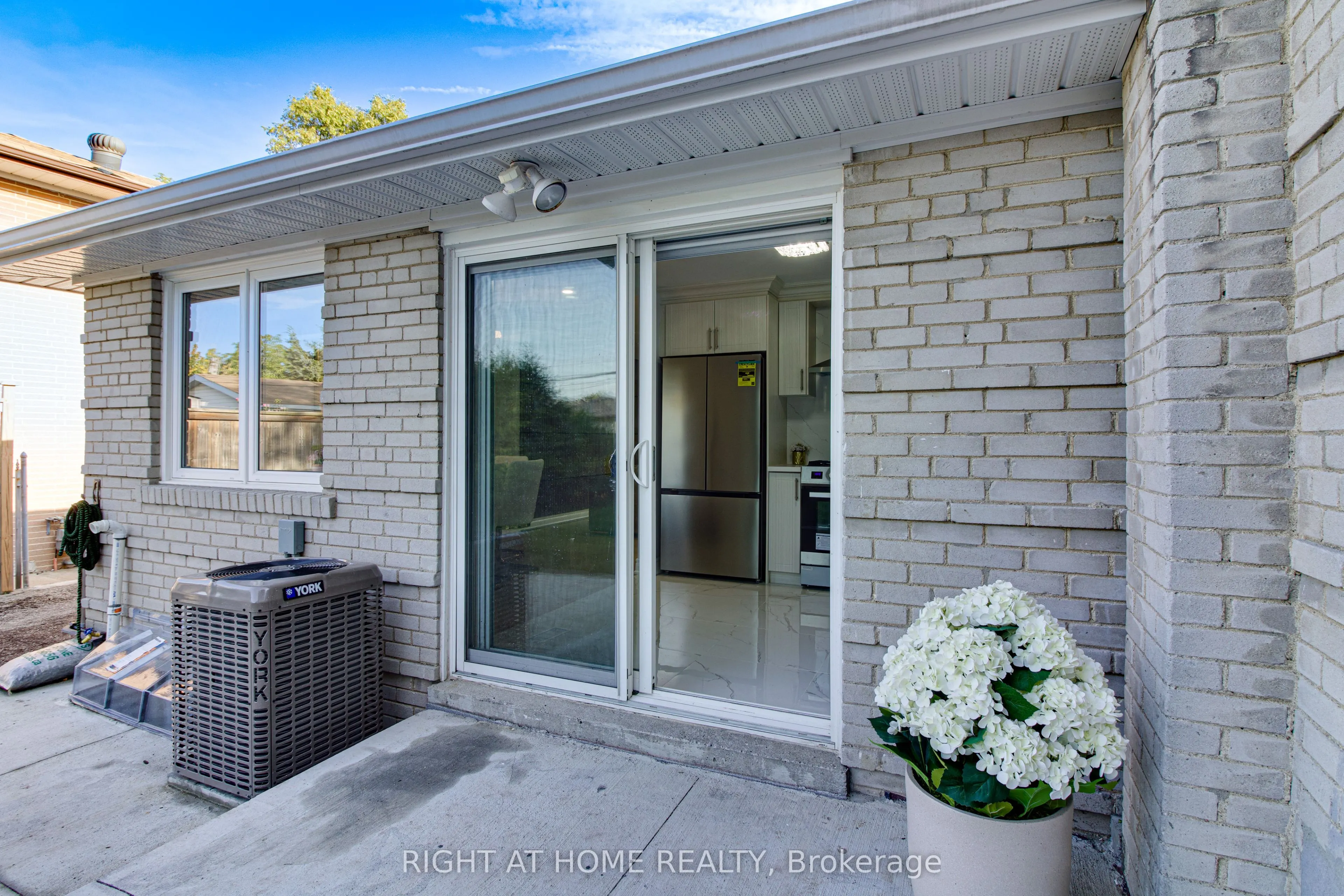 32 tara Avenue