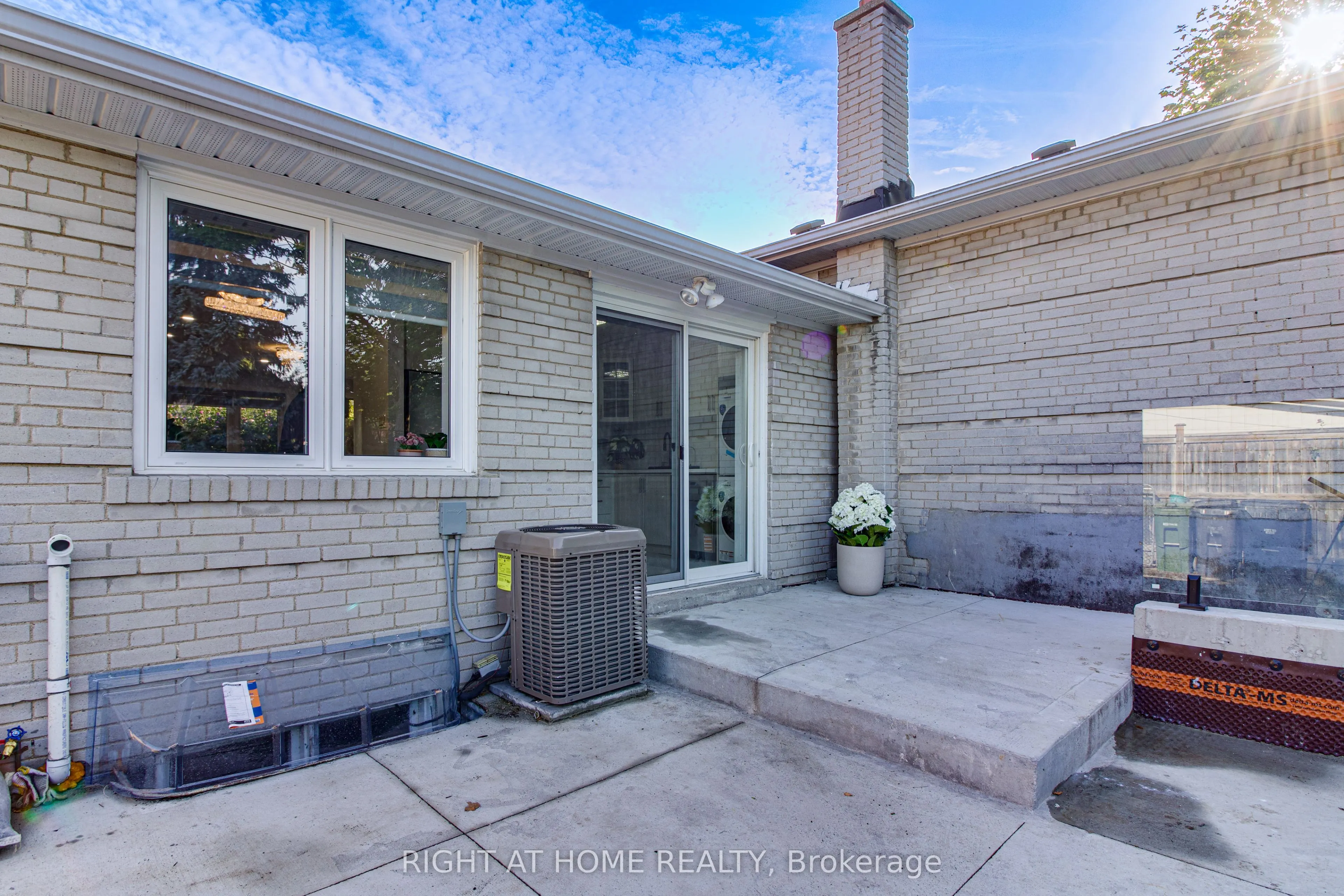 32 tara Avenue
