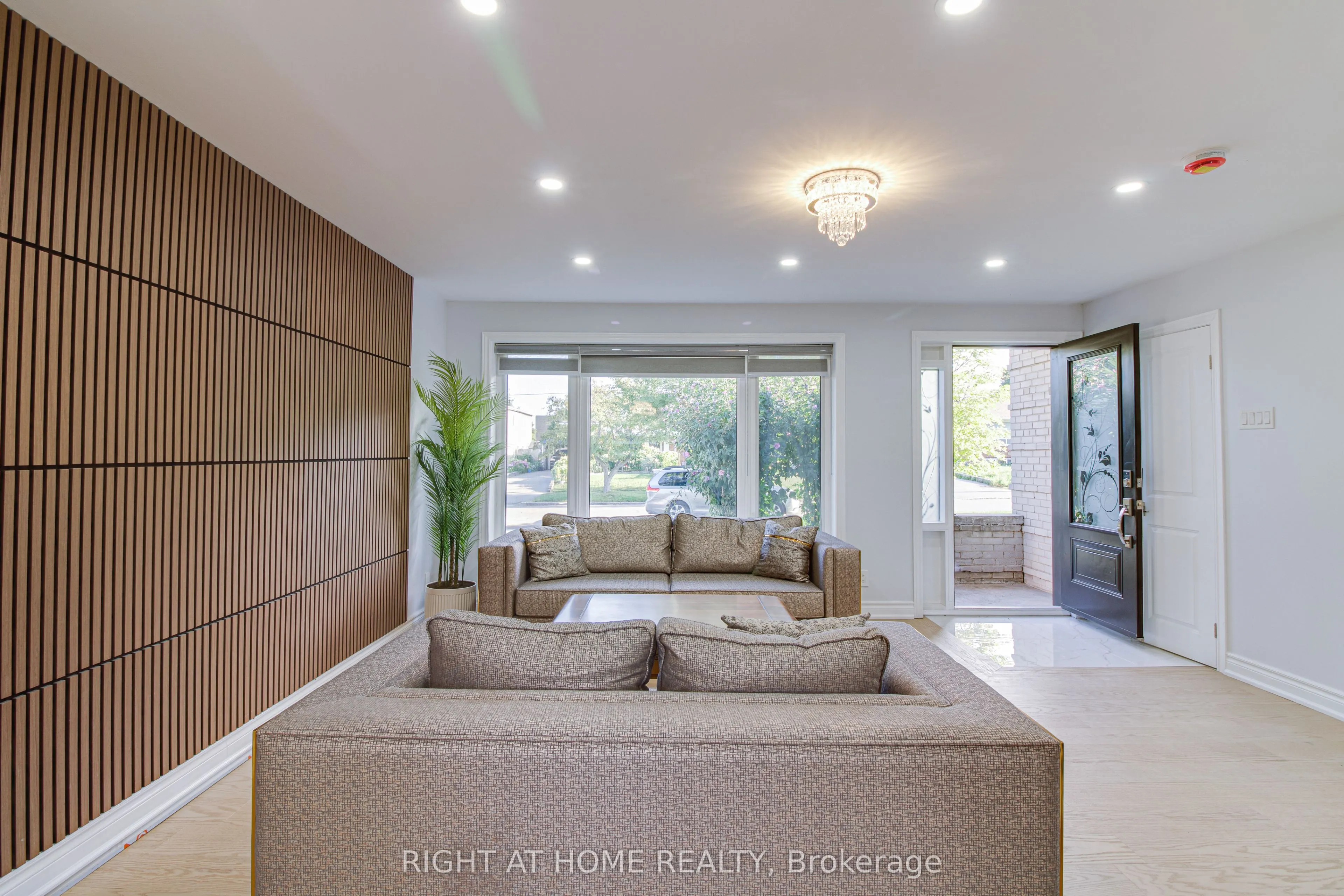 32 tara Avenue