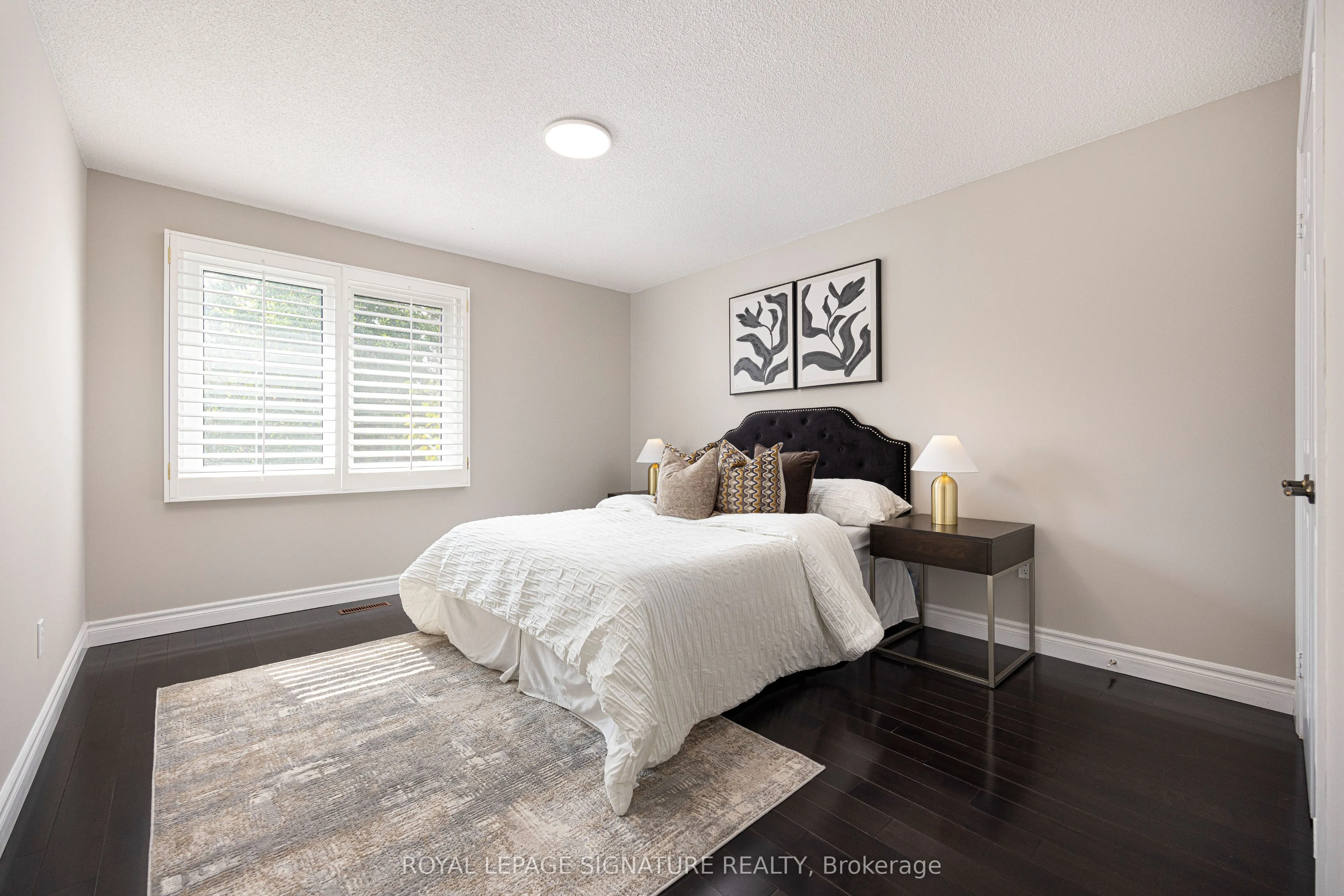 77 Canongate Trail