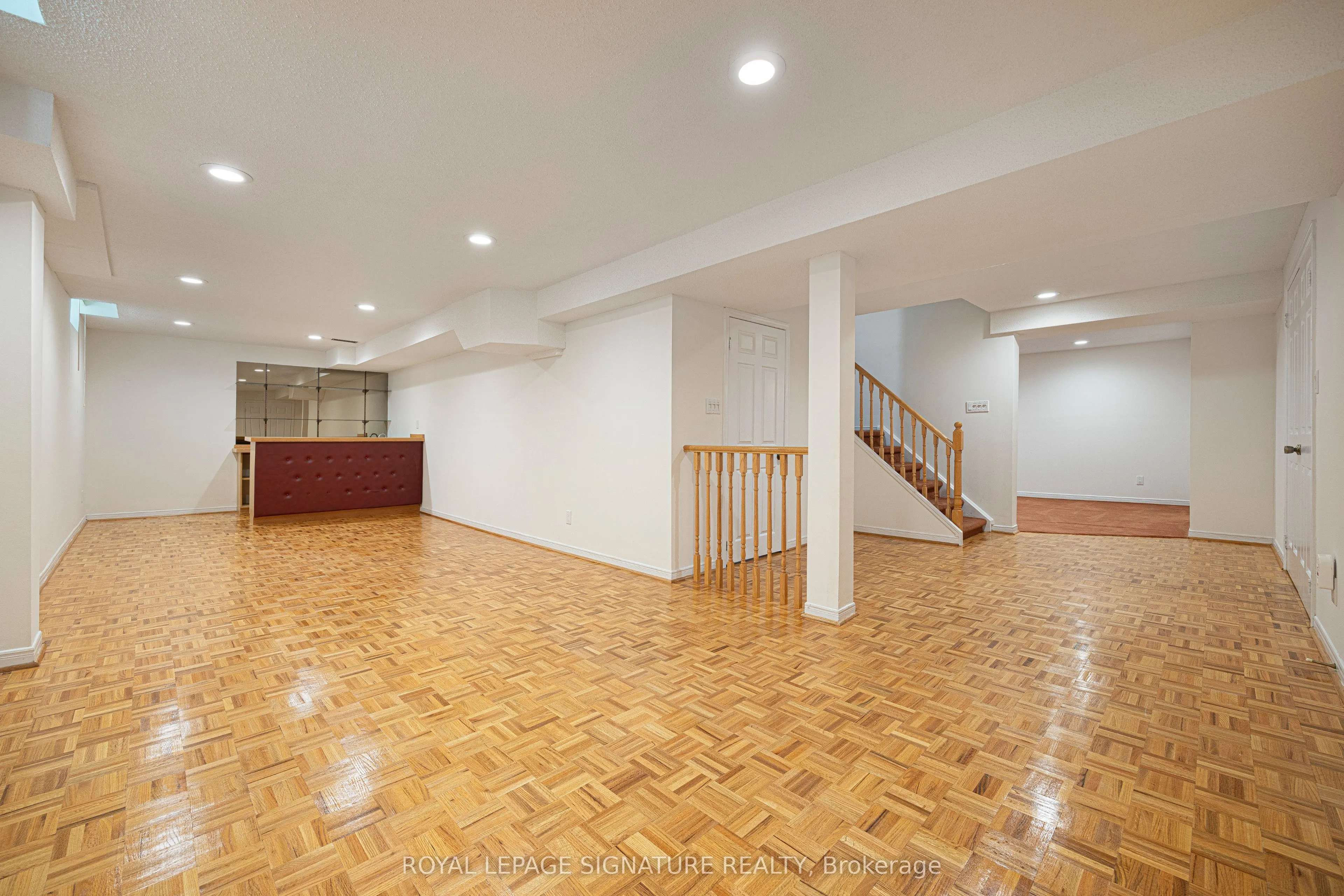 77 Canongate Trail