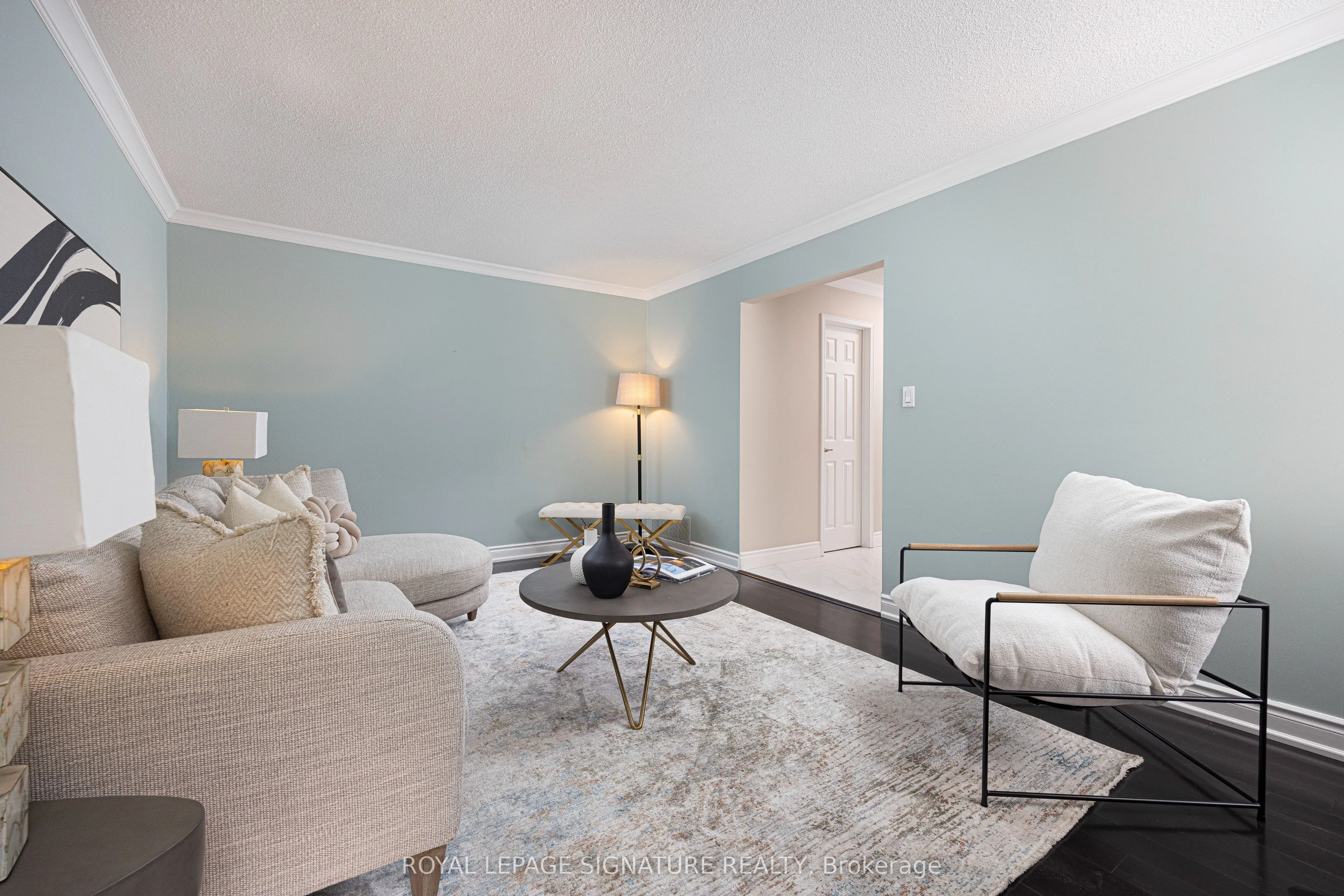 77 Canongate Trail