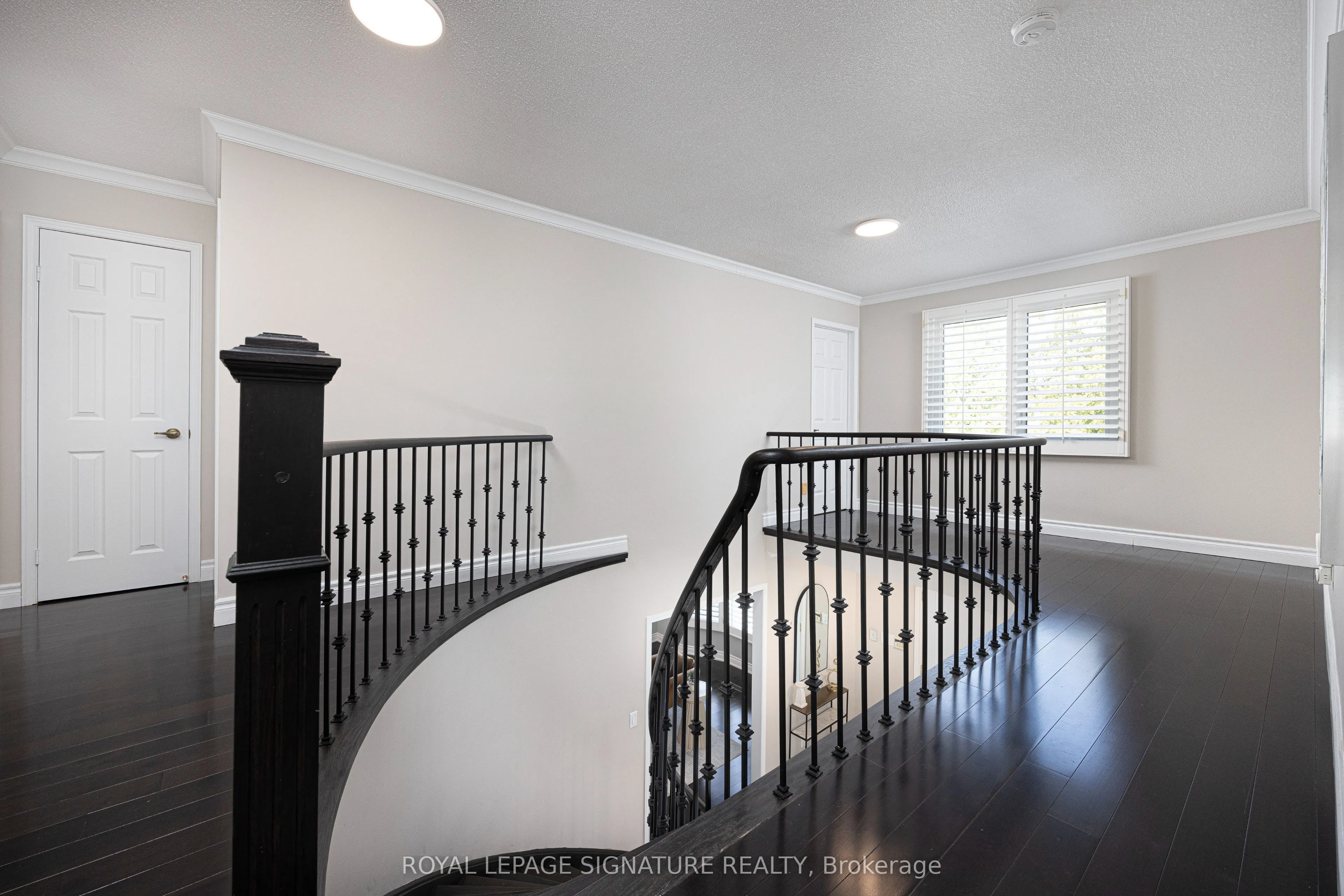 77 Canongate Trail