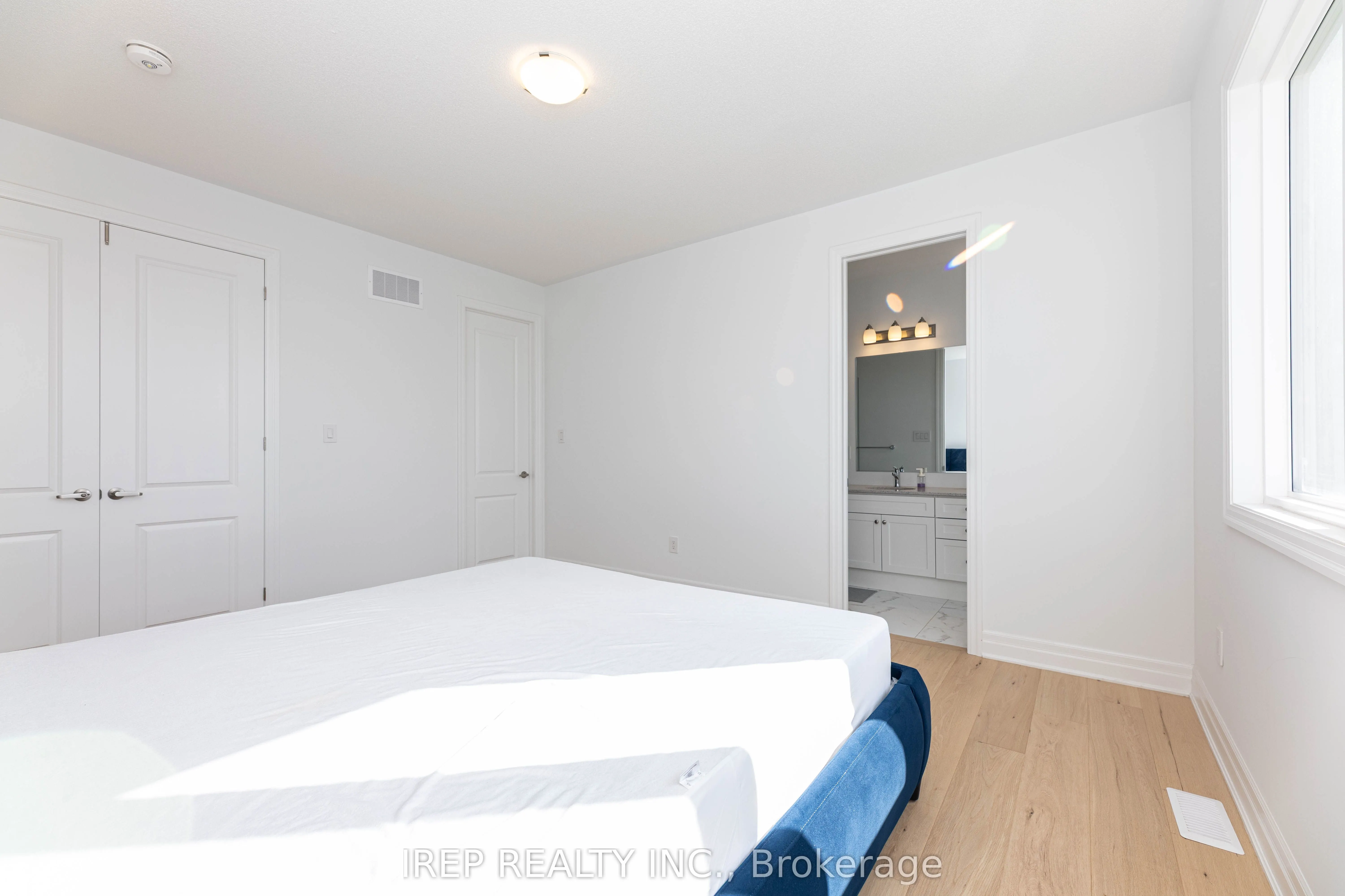1355 Glamorgan Manor