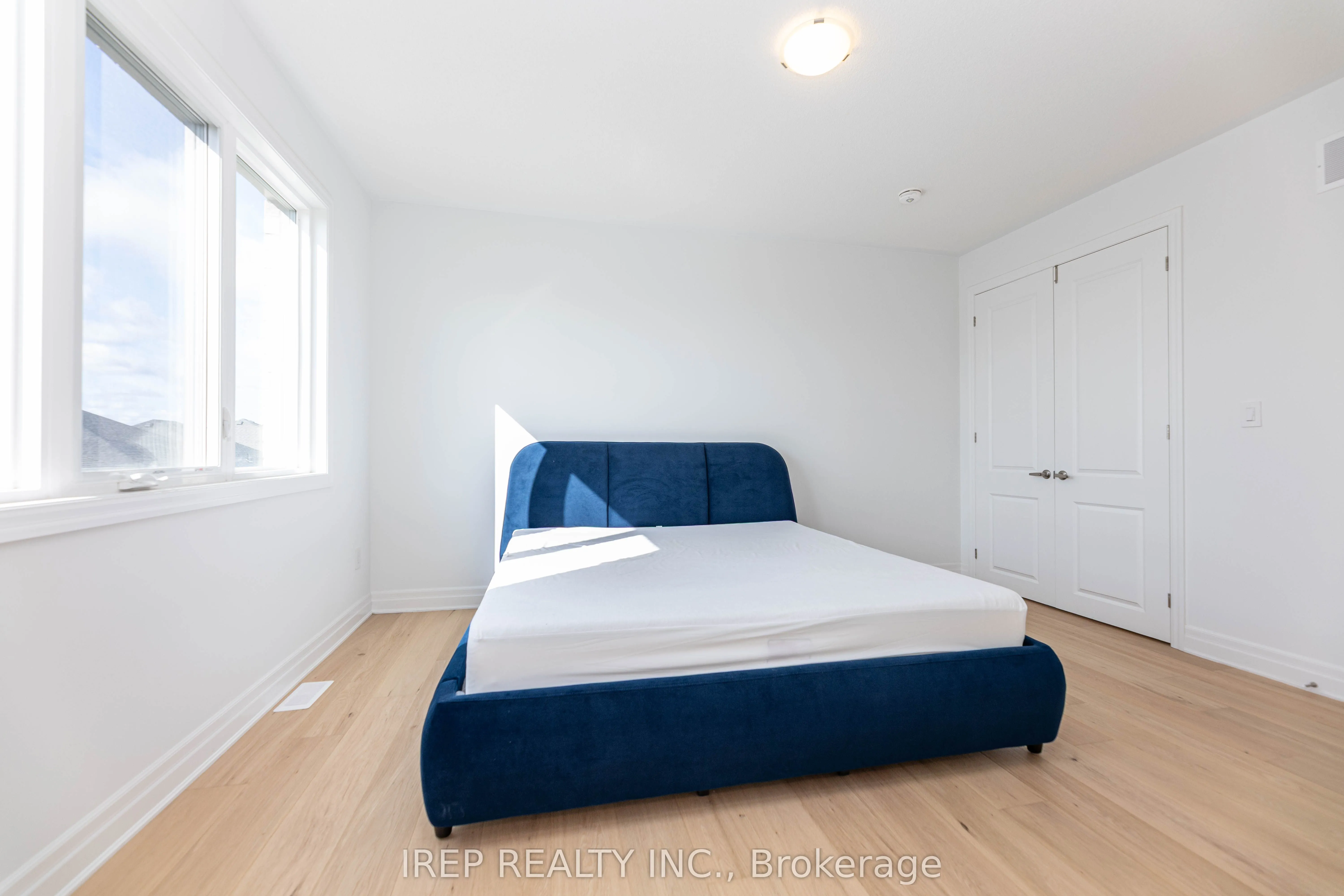 1355 Glamorgan Manor