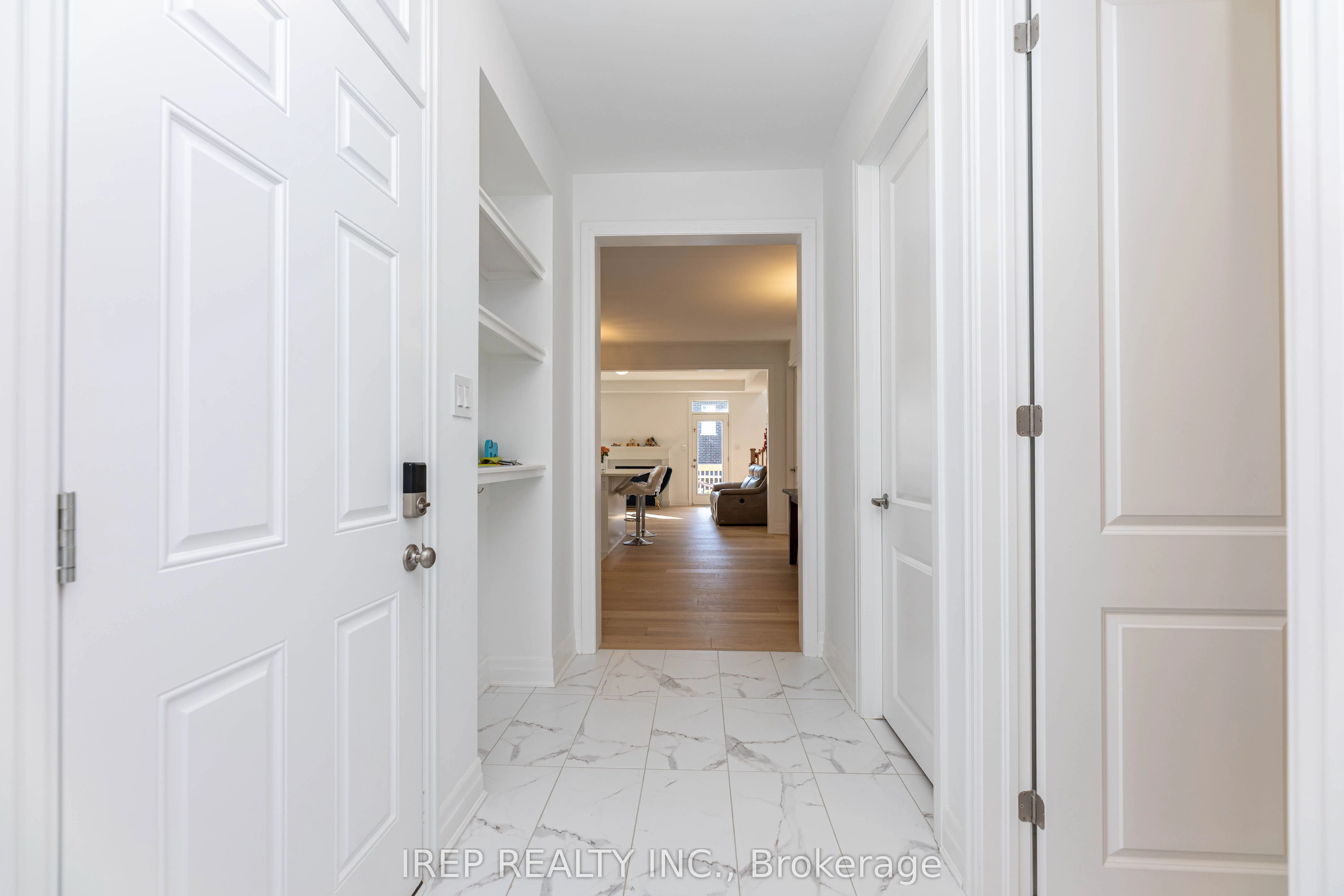 1355 Glamorgan Manor