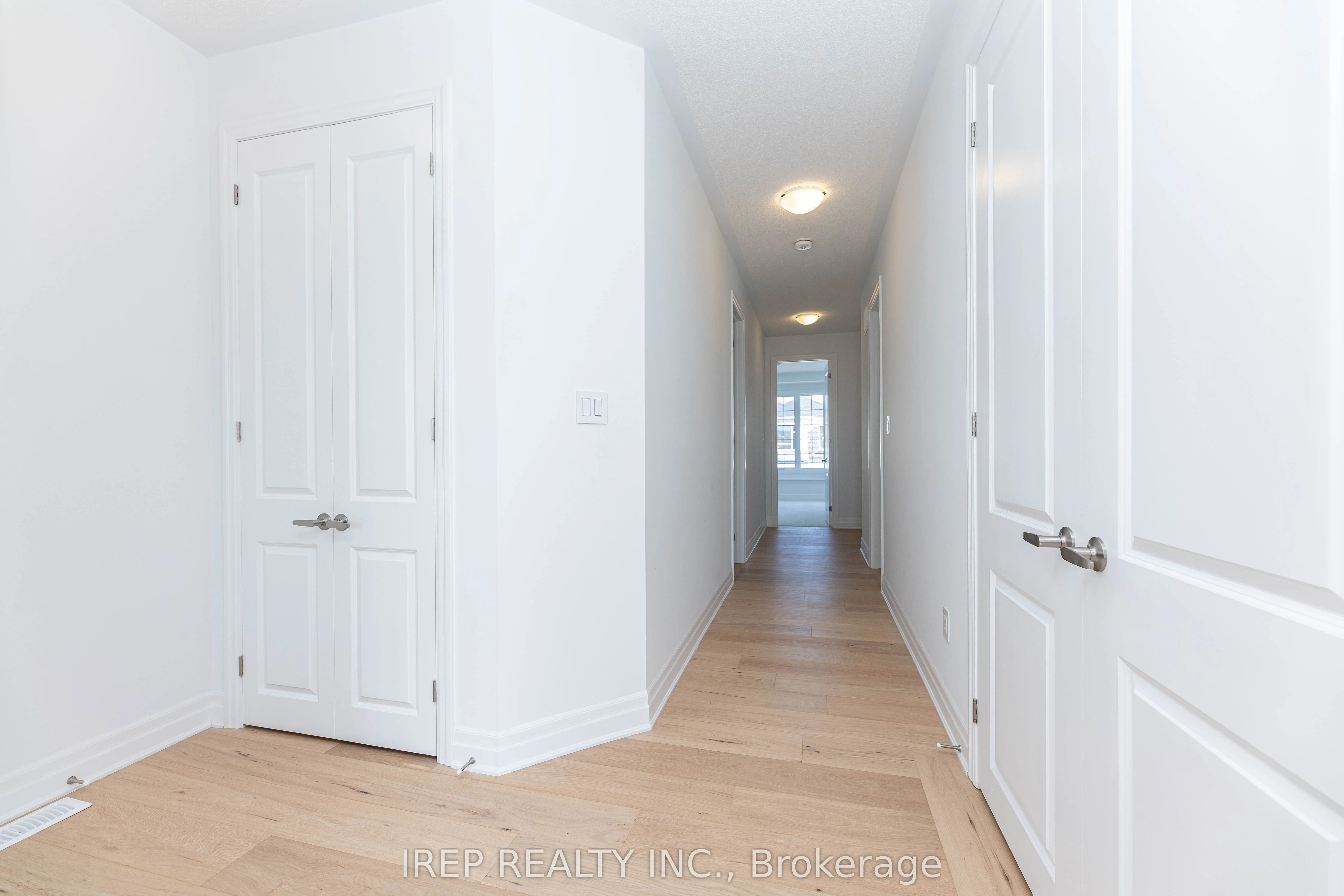 1355 Glamorgan Manor