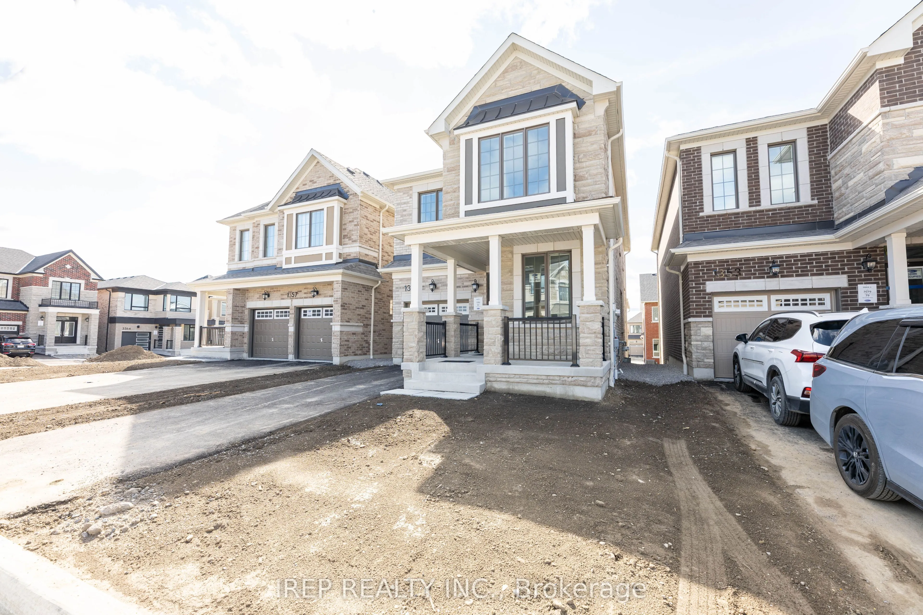 1355 Glamorgan Manor