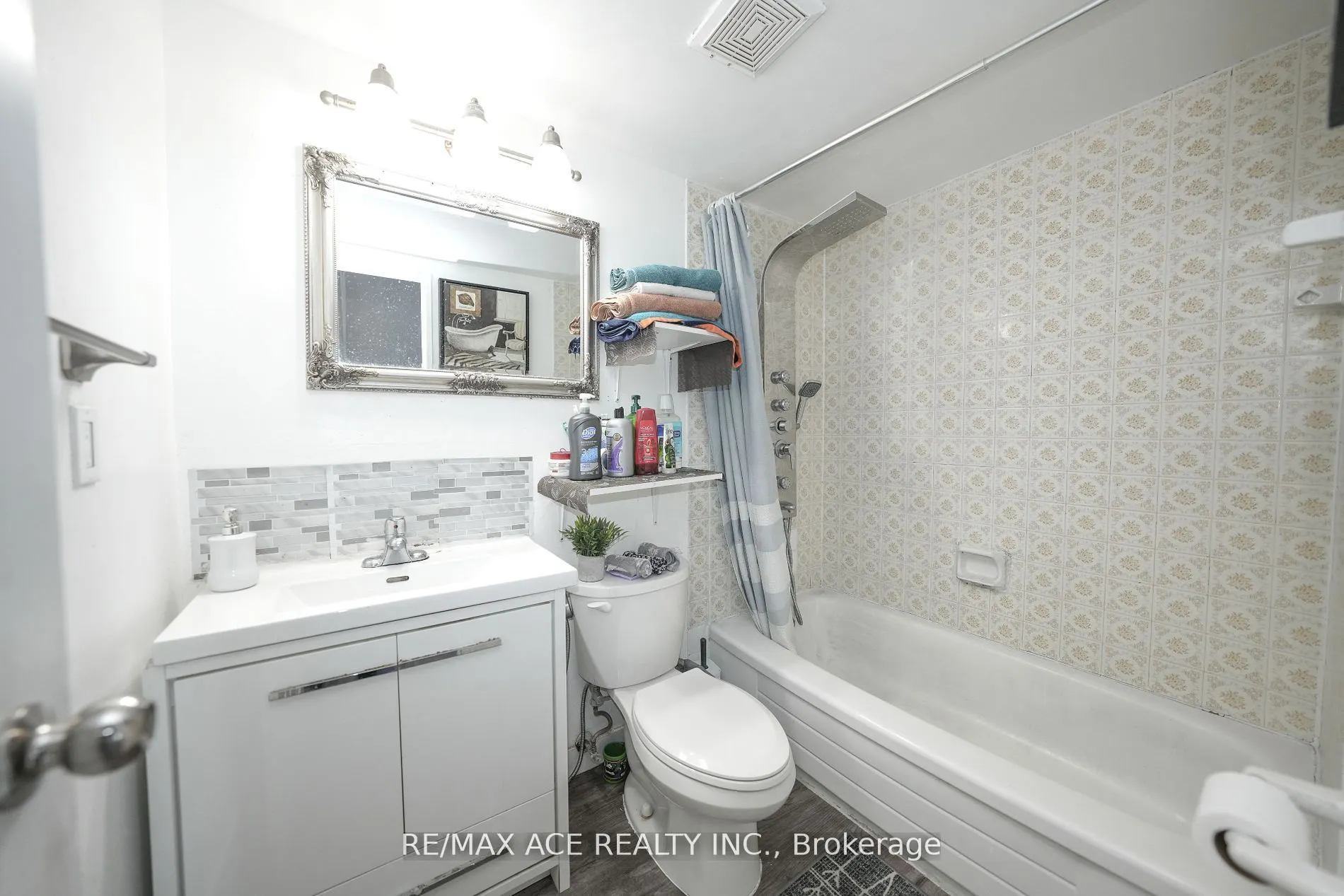 301 Prudential Drive, #701