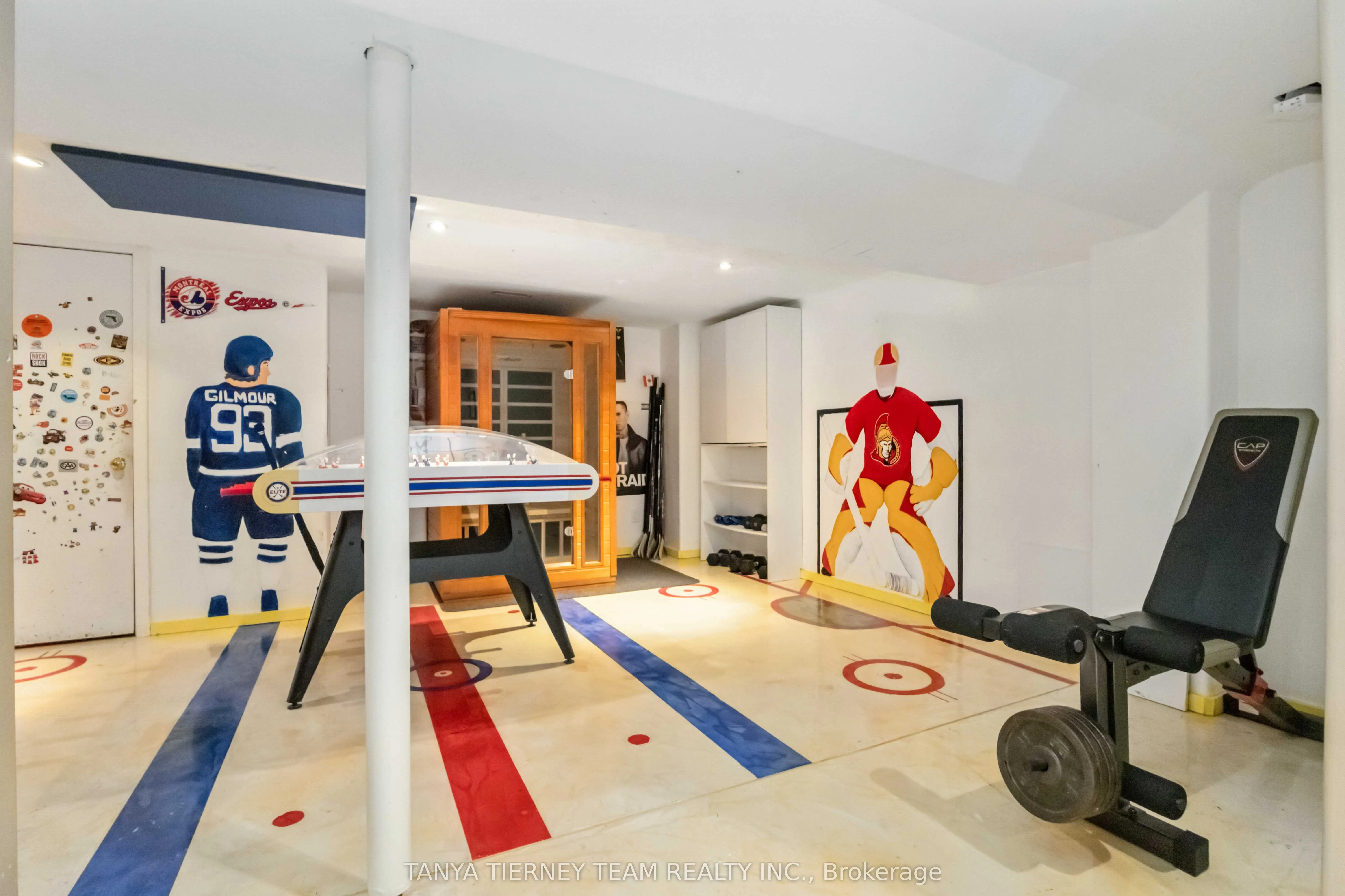 6 Braddock Court