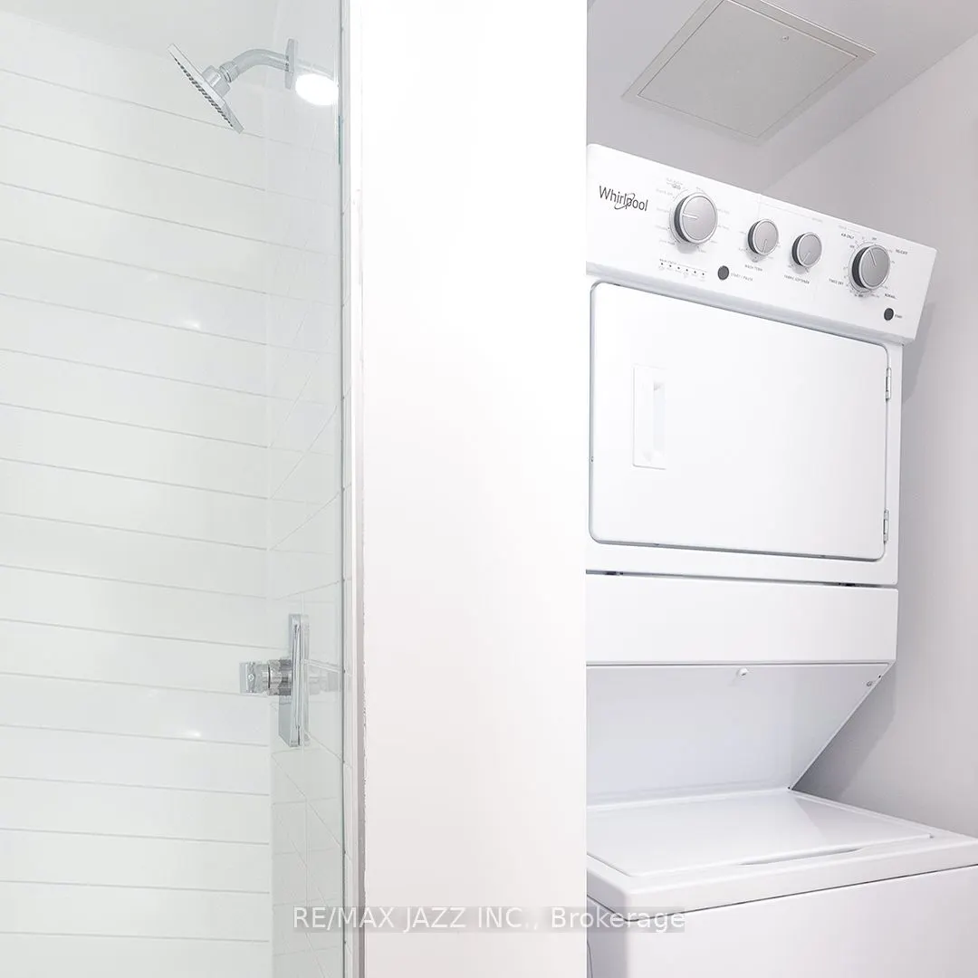 80 Bond Street E, #204