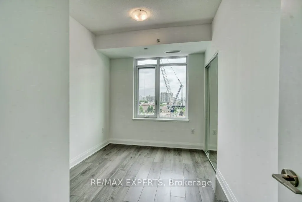 3220 Sheppard Avenue E, #208