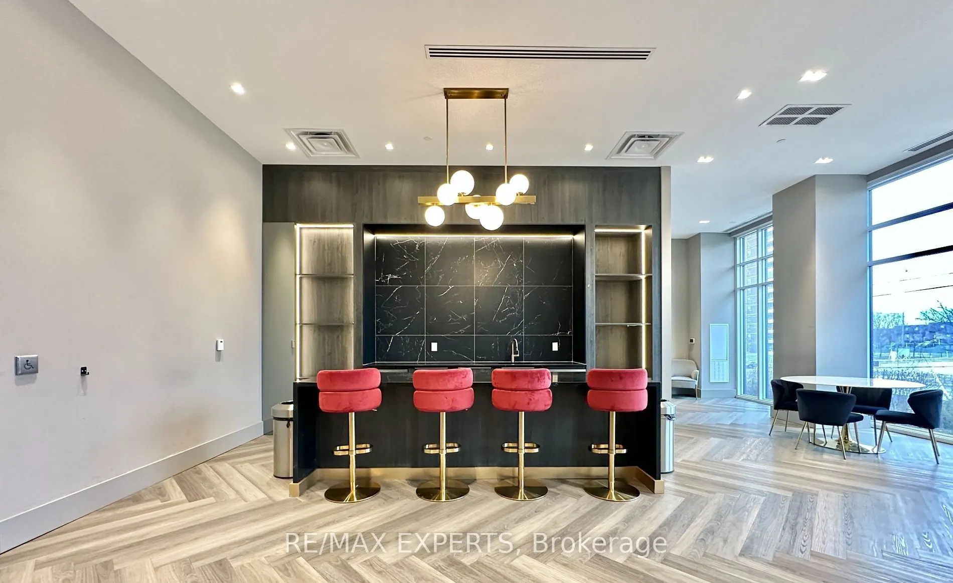 3220 Sheppard Avenue E, #208