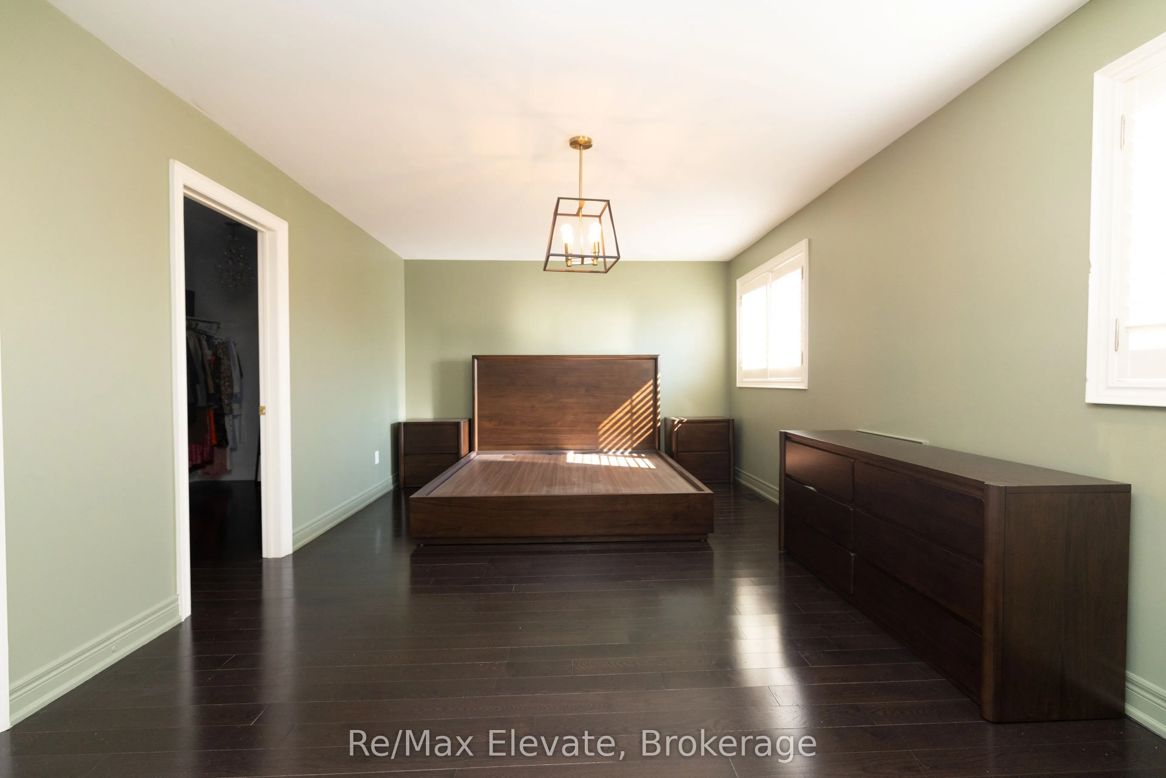 999 Coldstream Drive