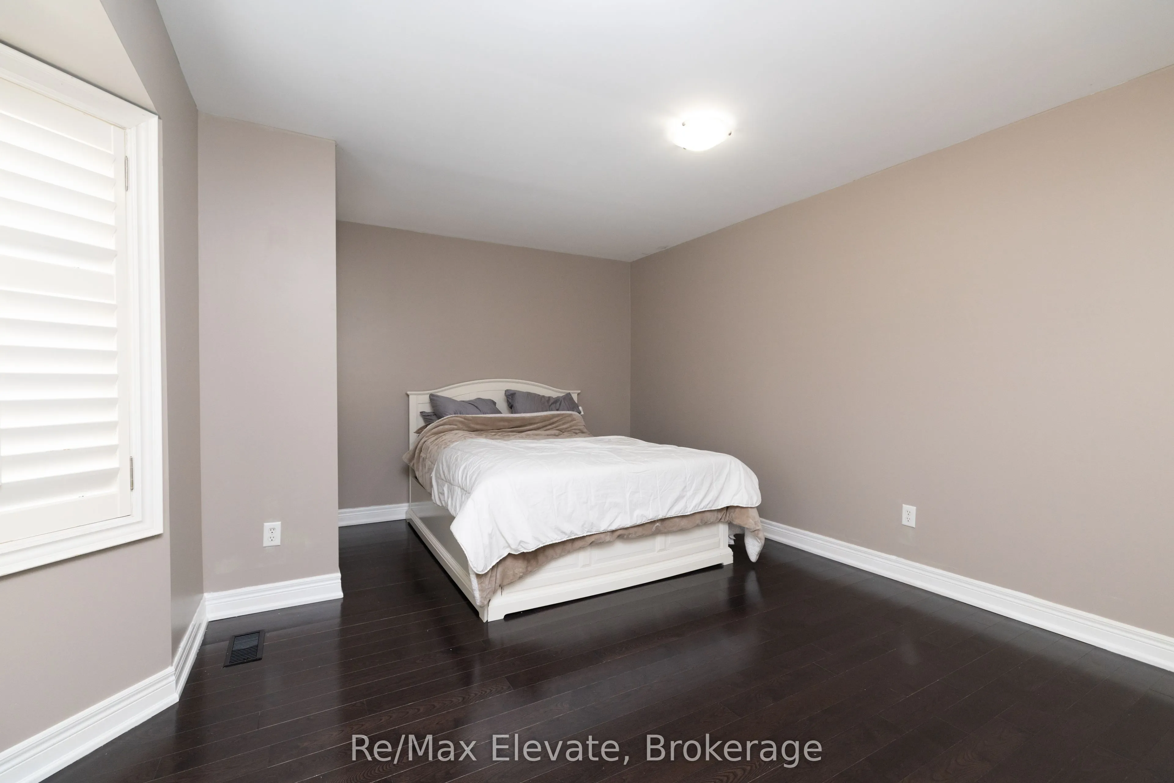 999 Coldstream Drive