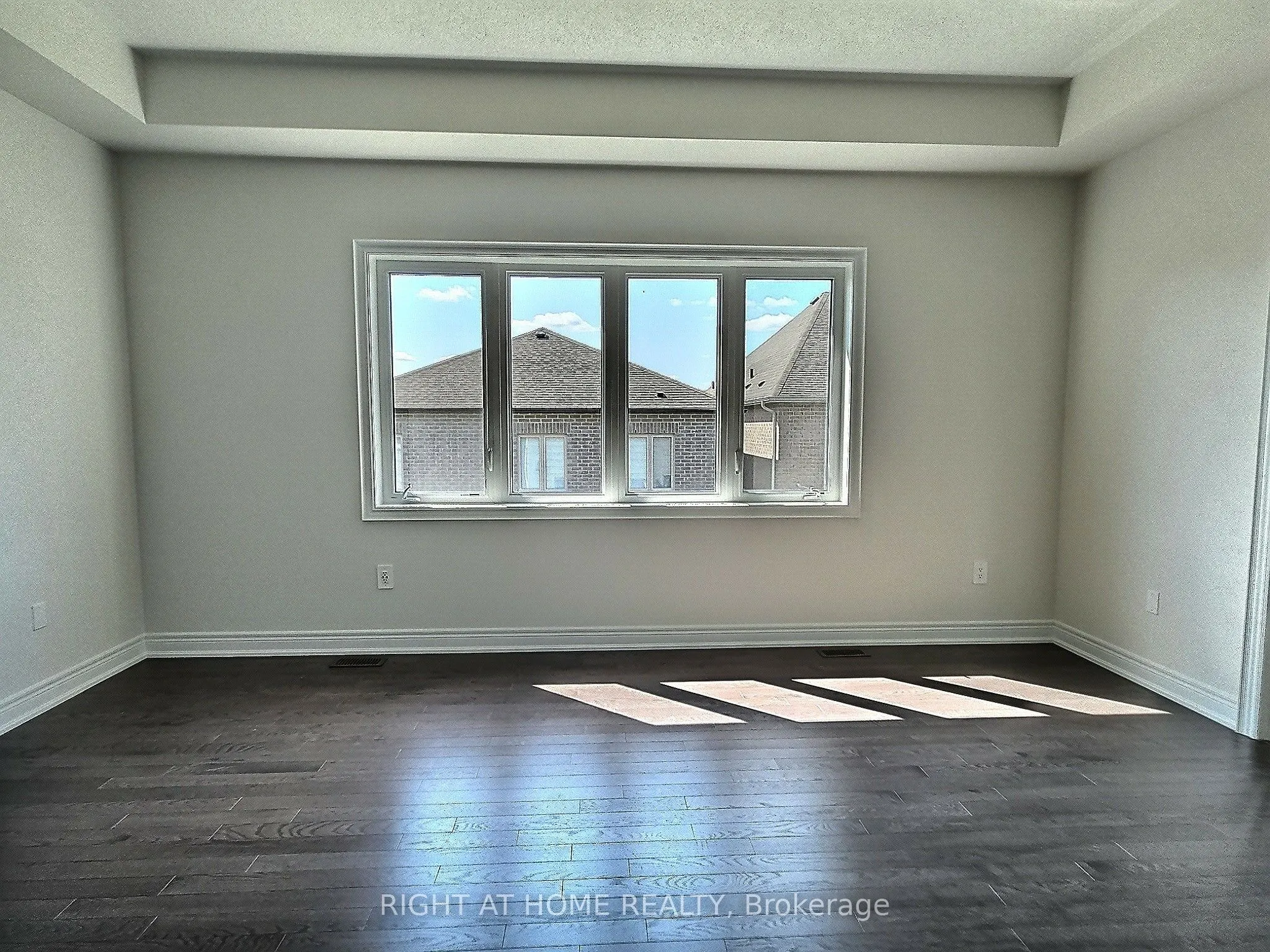 2910 Grindstone Crescent