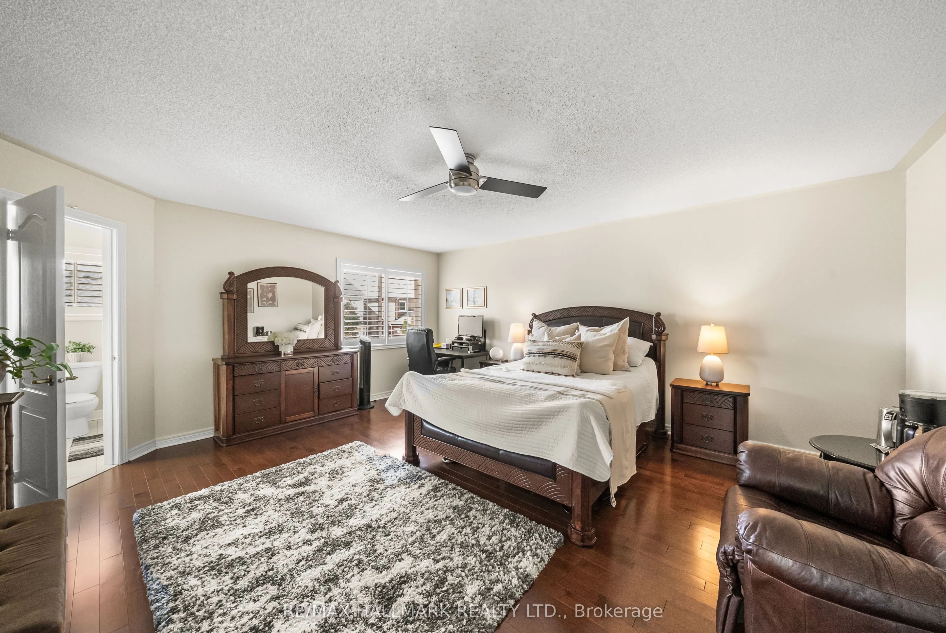 95 Rockland Crescent