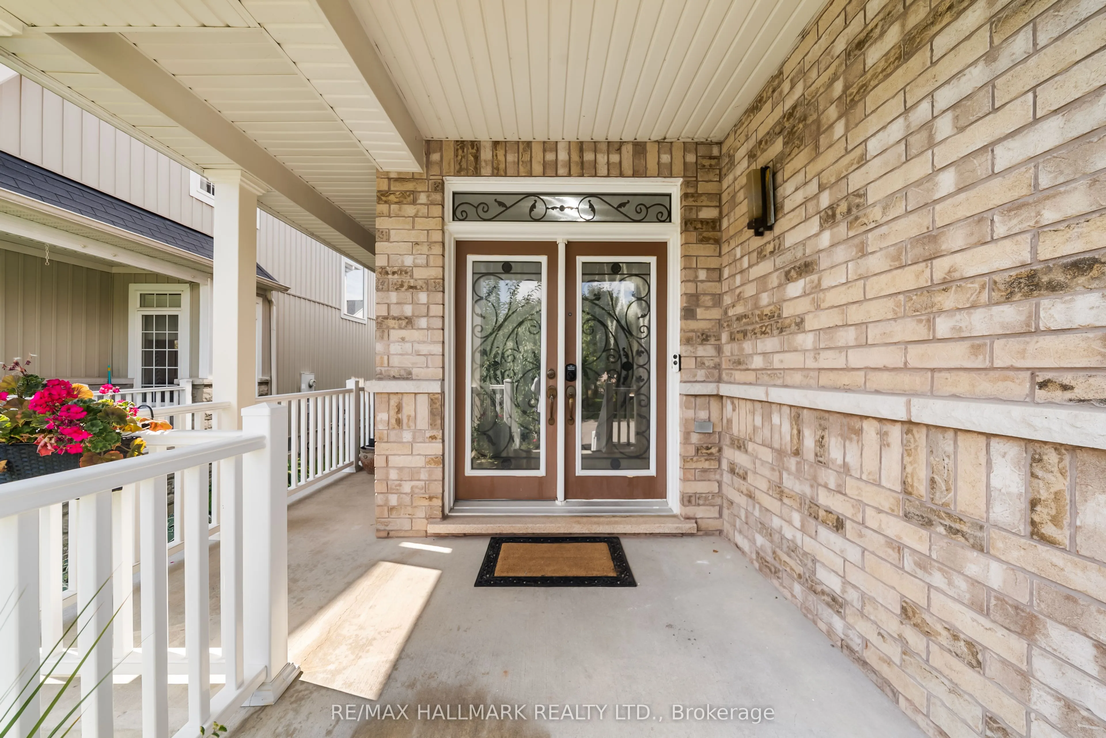 95 Rockland Crescent