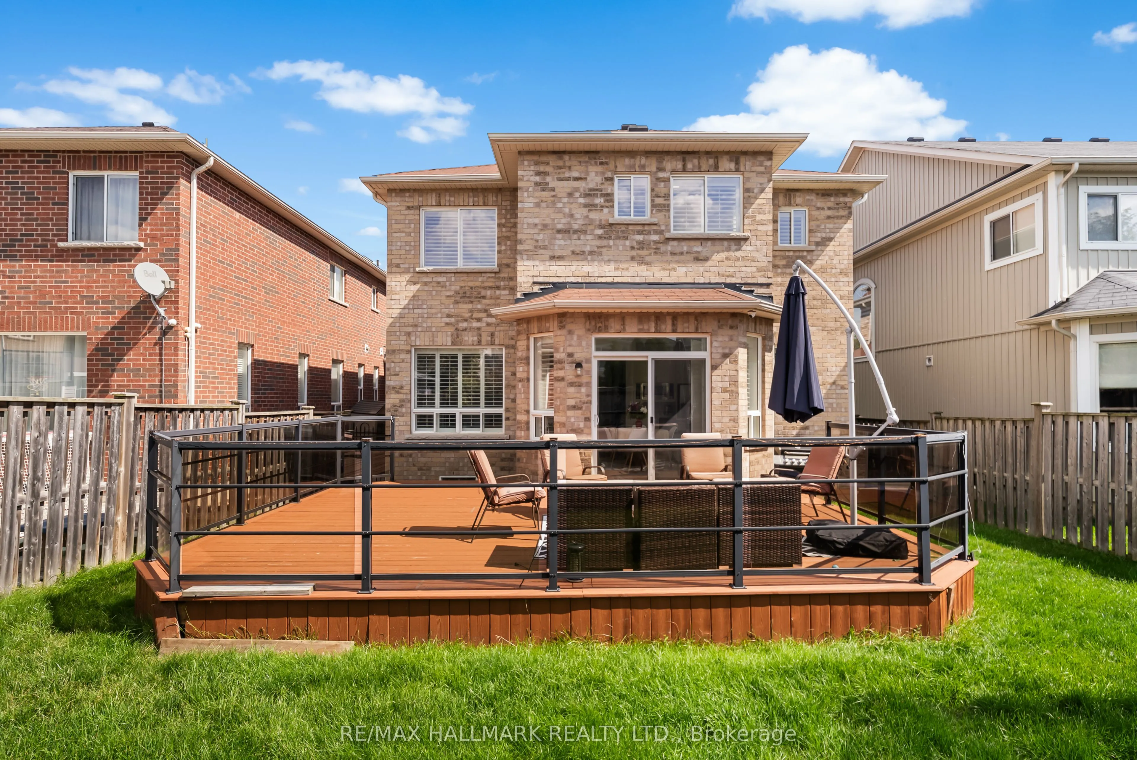 95 Rockland Crescent