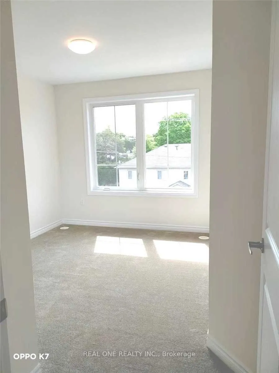 490 Beresford Path, #5