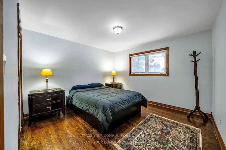 21 Forest Road