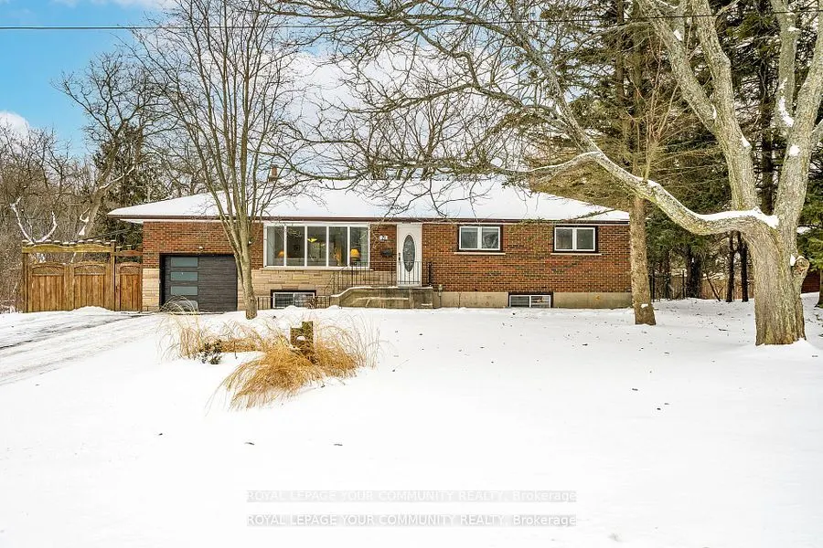 21 Forest Road