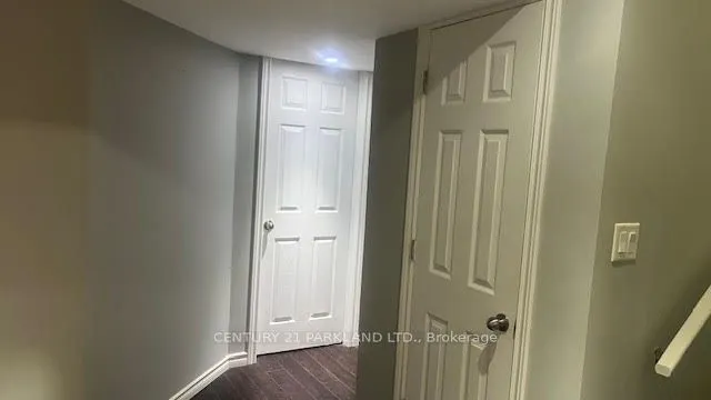 99 Holyrod Drive