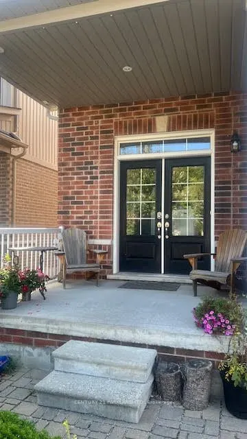 99 Holyrod Drive
