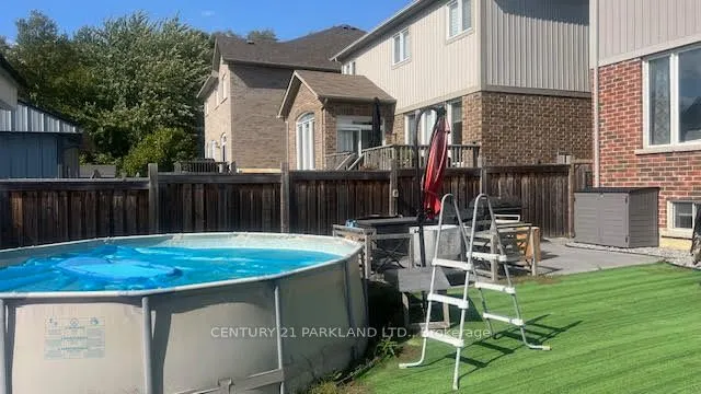 99 Holyrod Drive